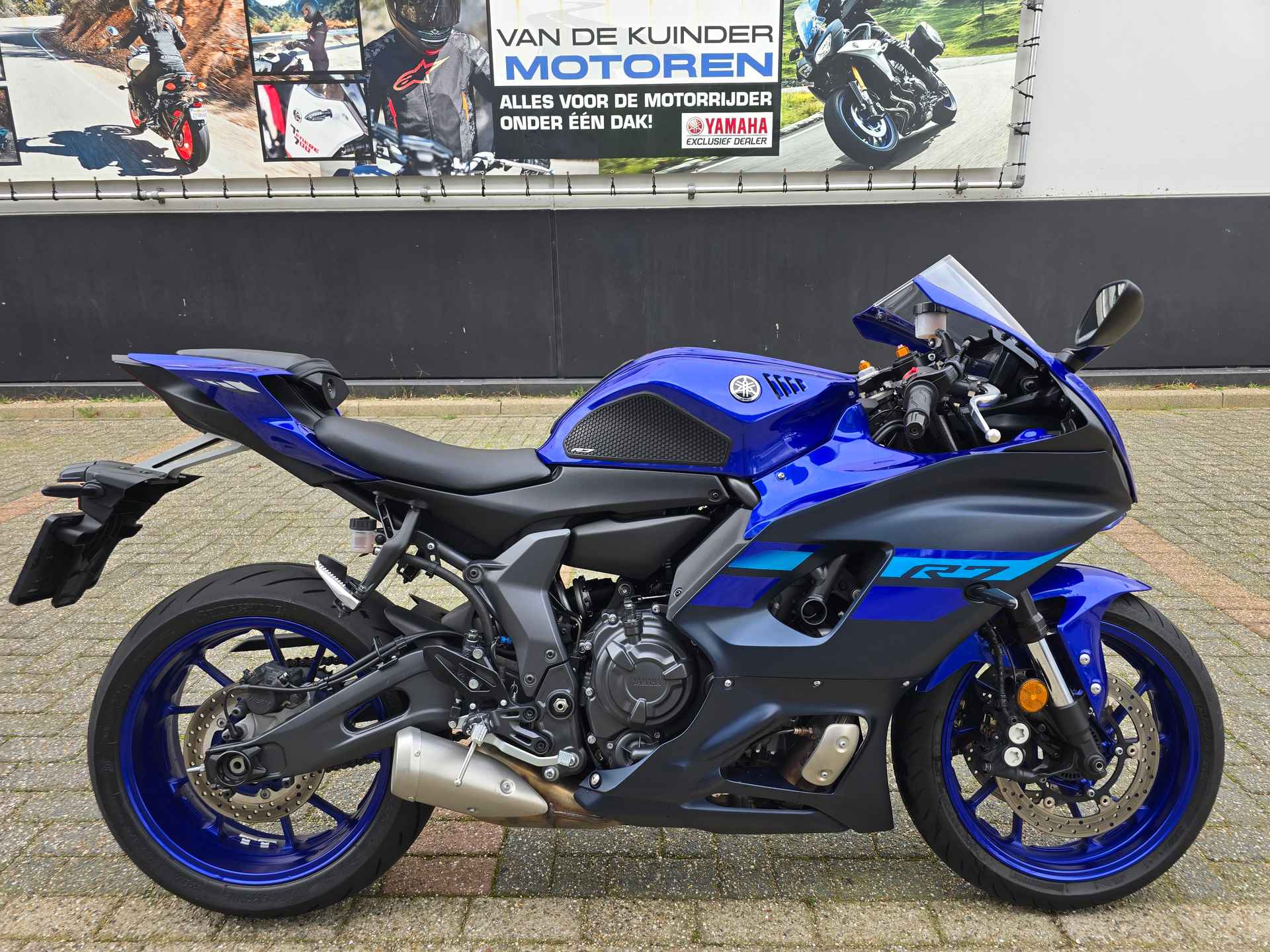 Yamaha YZF R7