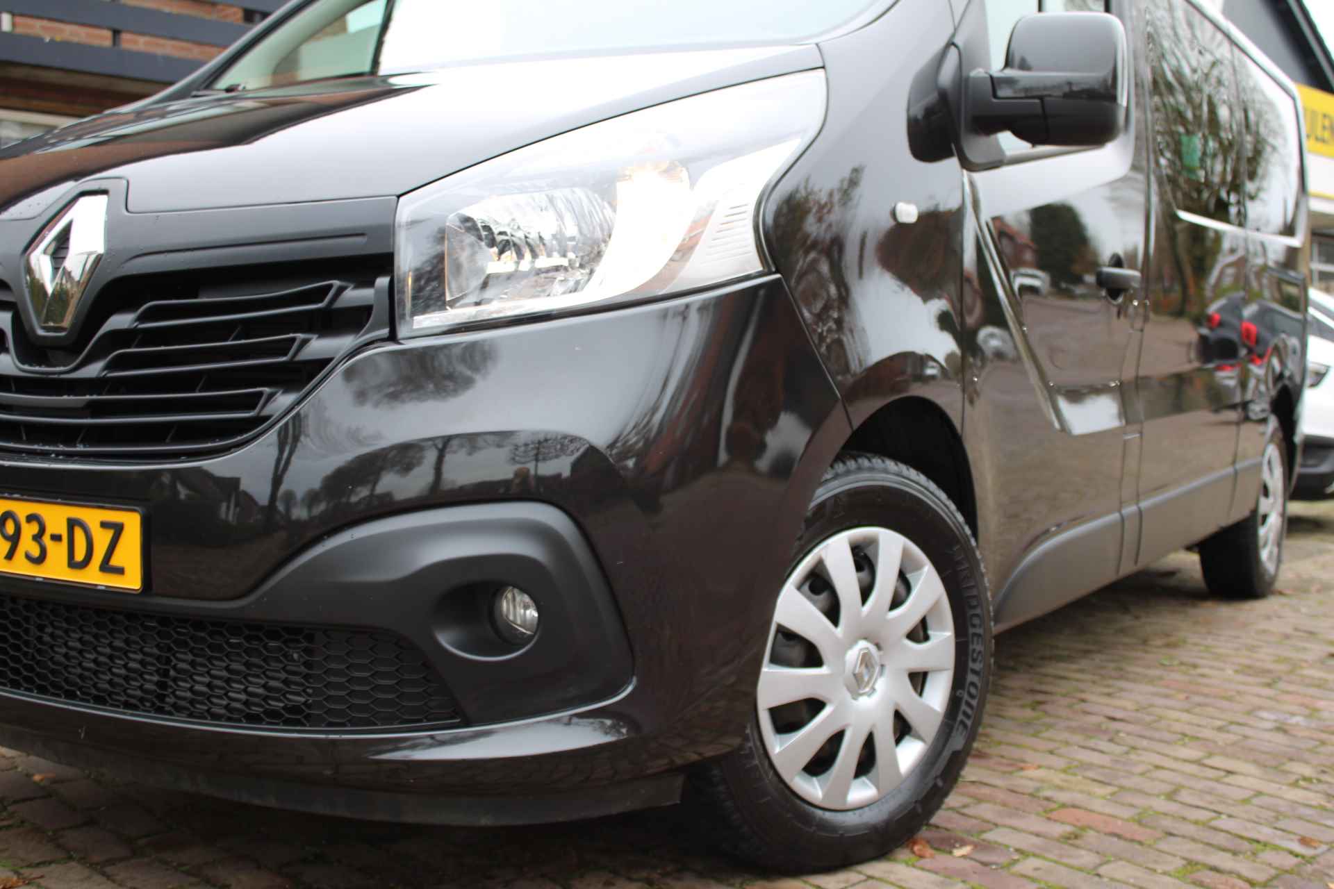 Renault Trafic Passenger 1.6 dCi 120PK 9-Persoons + Airco Voor & Achter/ Navi/ Cruise - 2/43