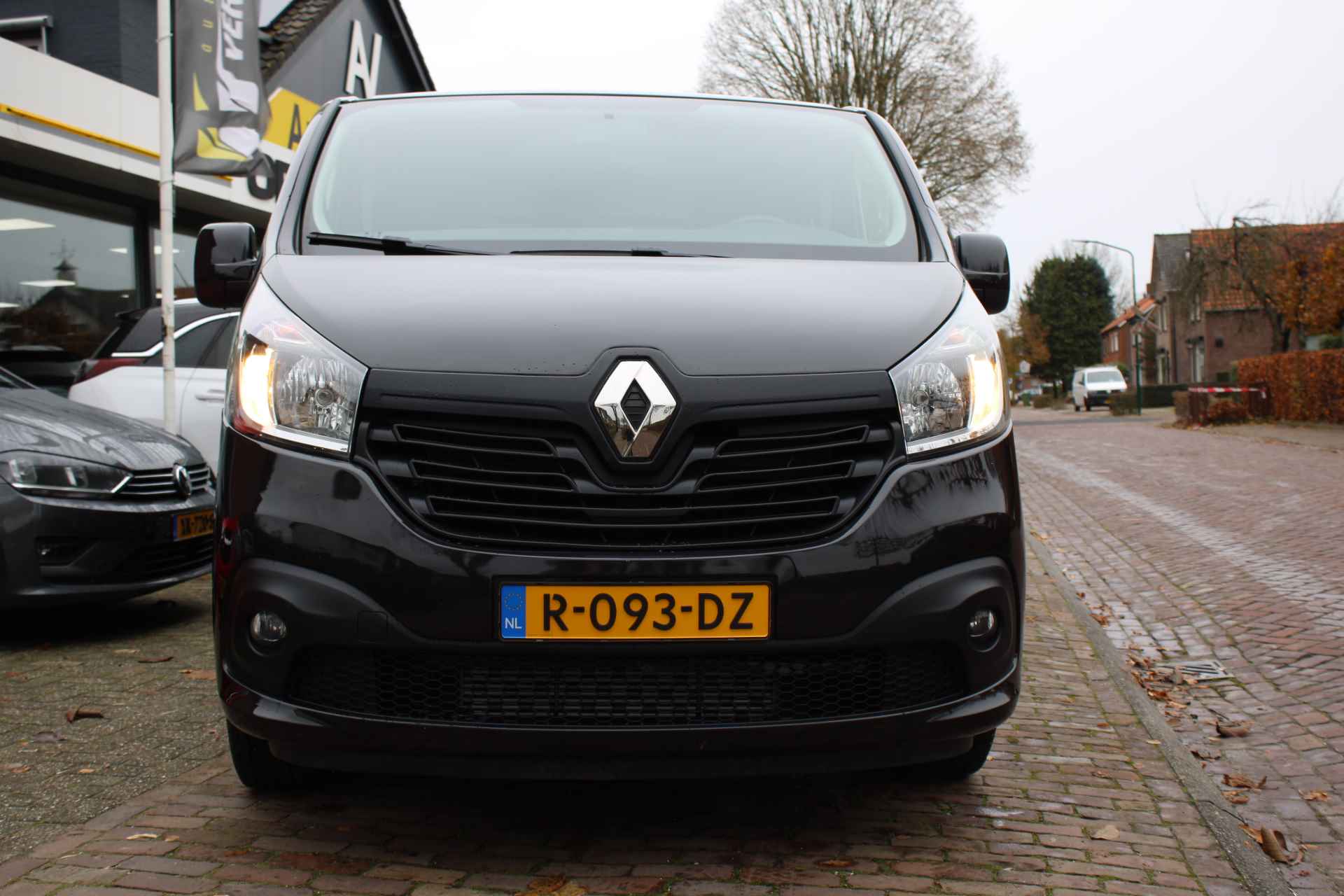 Renault Trafic Passenger 1.6 dCi 120PK 9-Persoons + Airco Voor & Achter/ Navi/ Cruise - 6/43