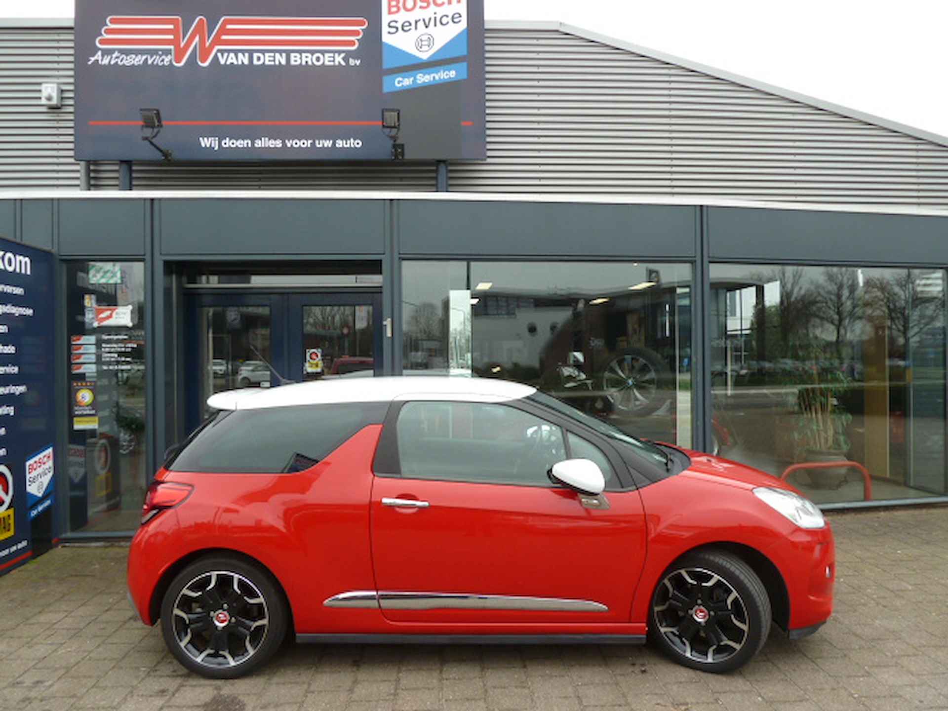 CITROEN DS3 1.6 THP 155pk SPORT CHIC AIRCO NAV. - 2/28