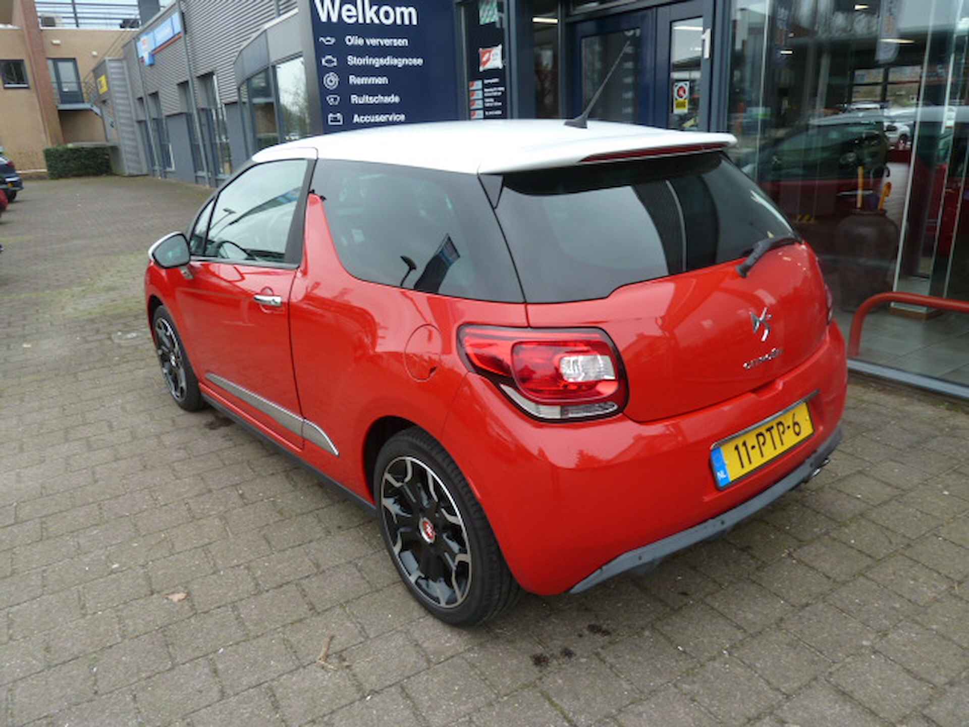 CITROEN DS3 1.6 THP 155pk SPORT CHIC AIRCO NAV. - 7/28