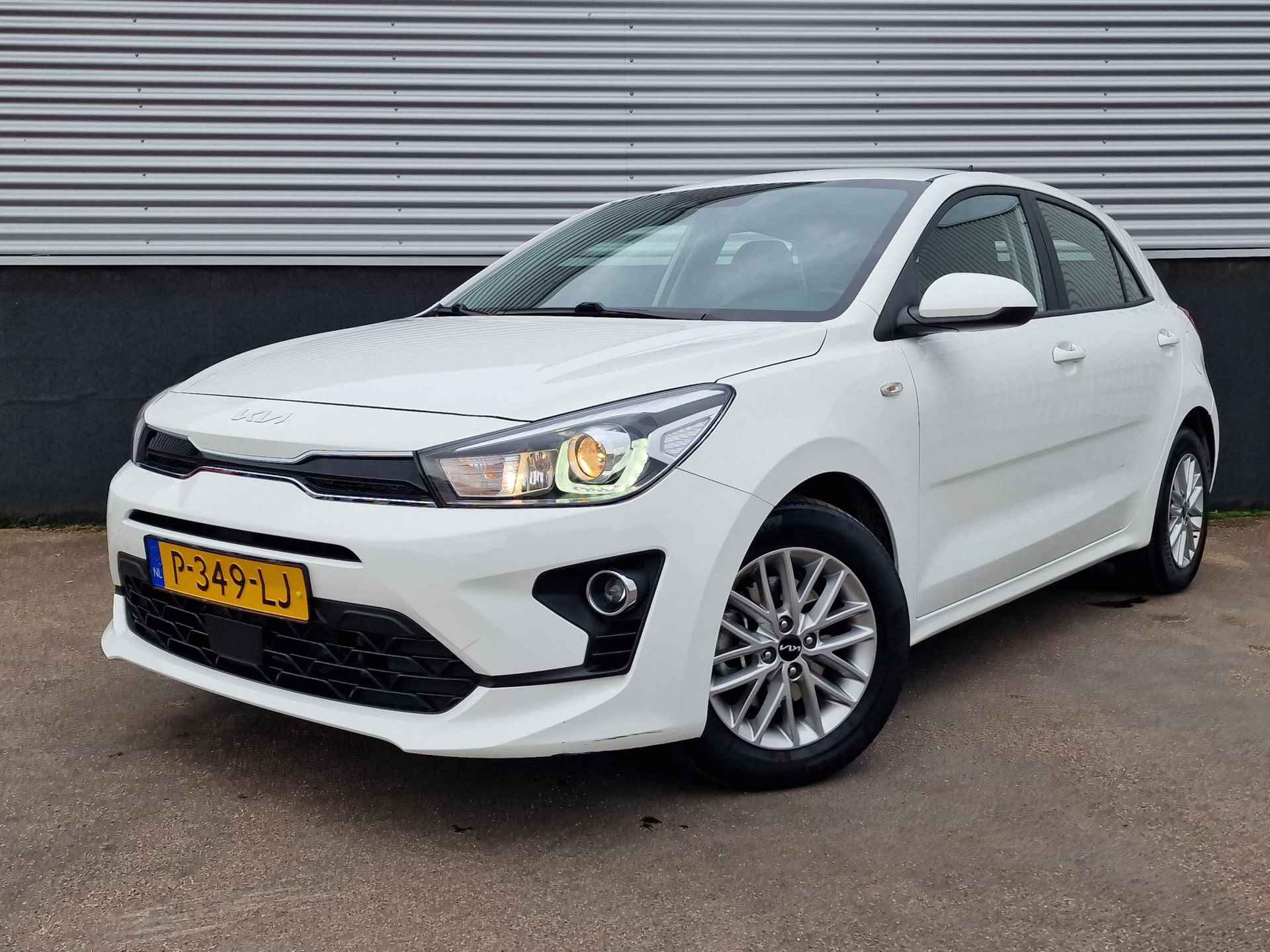 Kia Rio 1.0 T-GDi MHEV DynamicLine | Nieuw geleverd | 1ste eigenaar | Dealer onderhouden | Apple CarPlay & Android Auto | Achteruitrijcamera | BTW auto | - 2/58