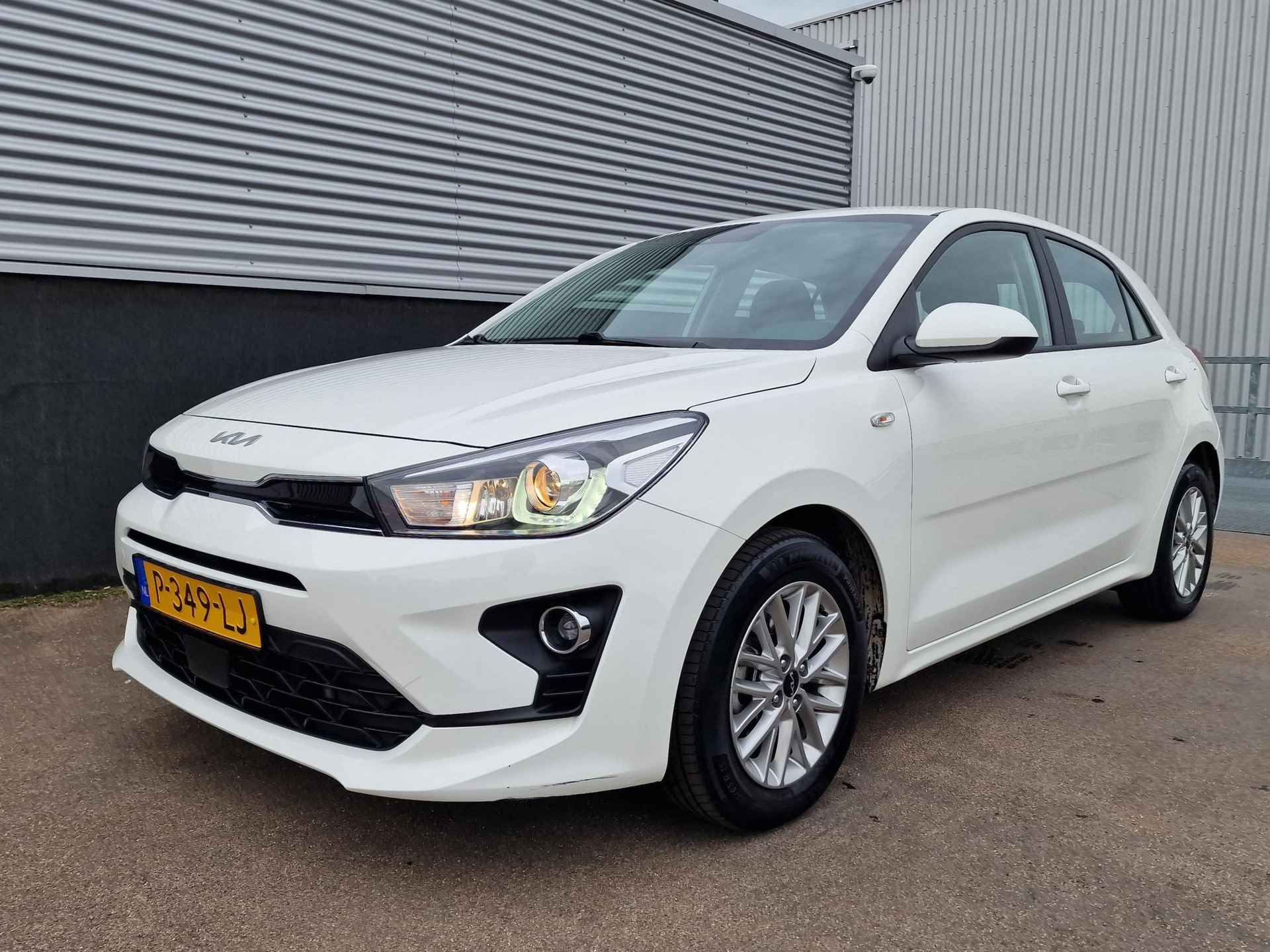 Kia Rio 1.0 T-GDi MHEV DynamicLine | Nieuw geleverd | 1ste eigenaar | Dealer onderhouden | Apple CarPlay & Android Auto | Achteruitrijcamera | BTW auto | - 8/58