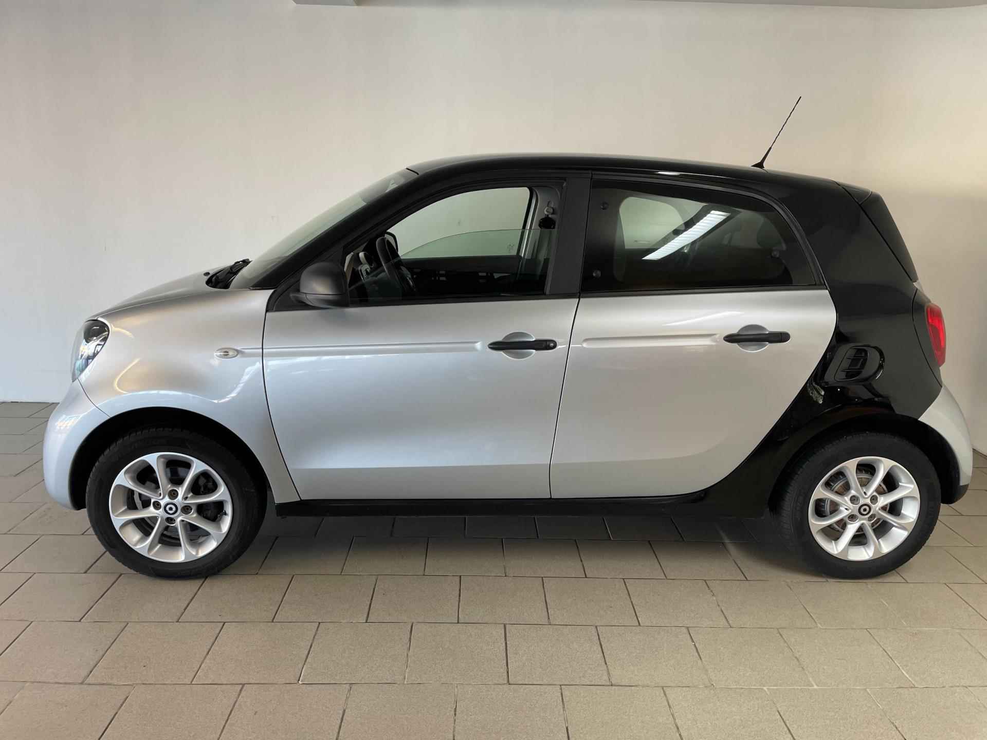 Smart Forfour 1.0 Business Solution AIRCO CRUISE BLUETOOTH ELEK RAMEN CENT VERG LM VELGEN PRIVACYGLAS ZEER NETTE AUTO - 3/30