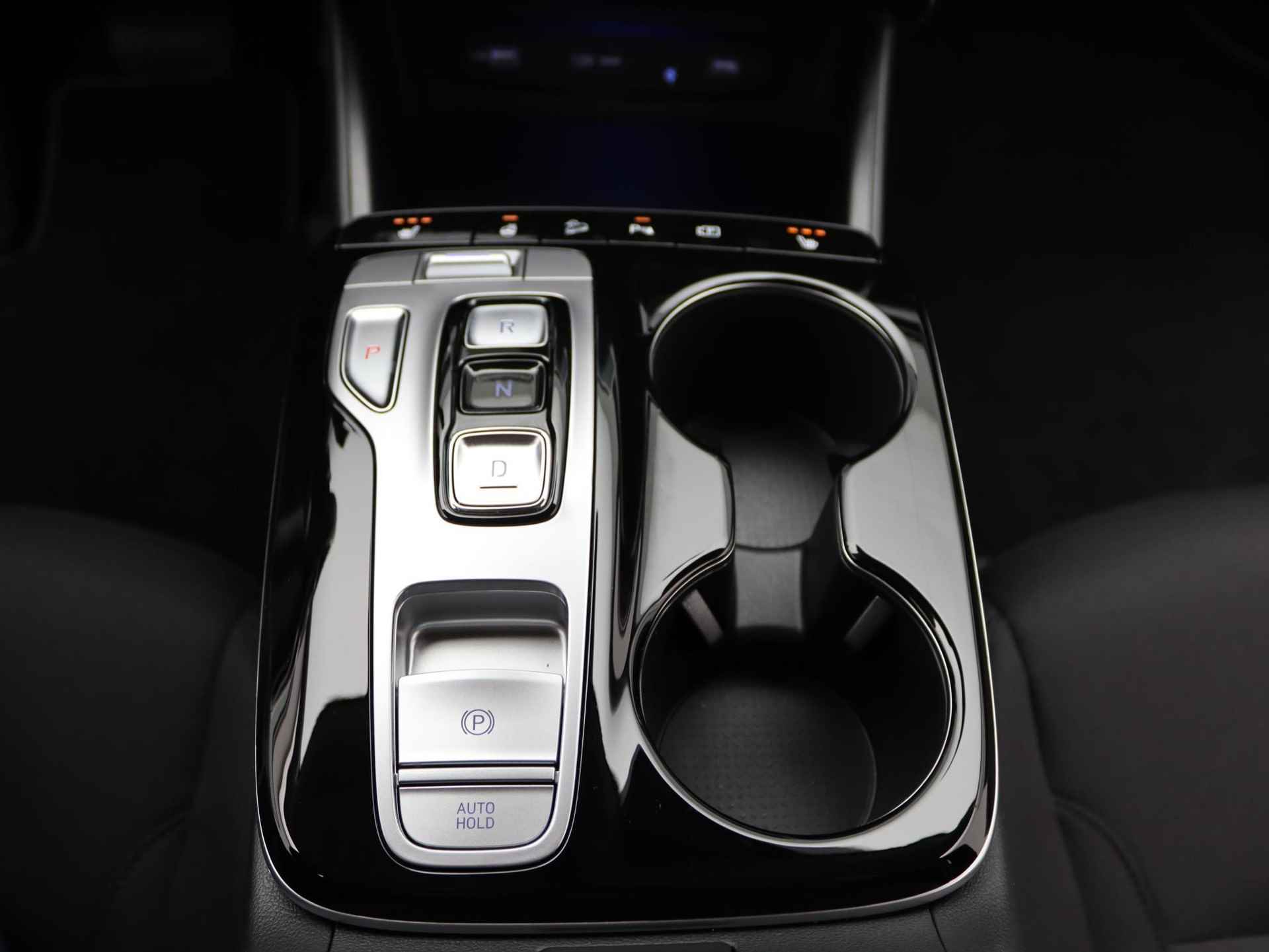 Hyundai Tucson 1.6 T-GDI HEV Comfort Smart | Hybride | Navigatie | Stoelverwarming | LED | DAB | Cruise Control | Achteruitrijcamera | Stuurverwarming | - 13/48