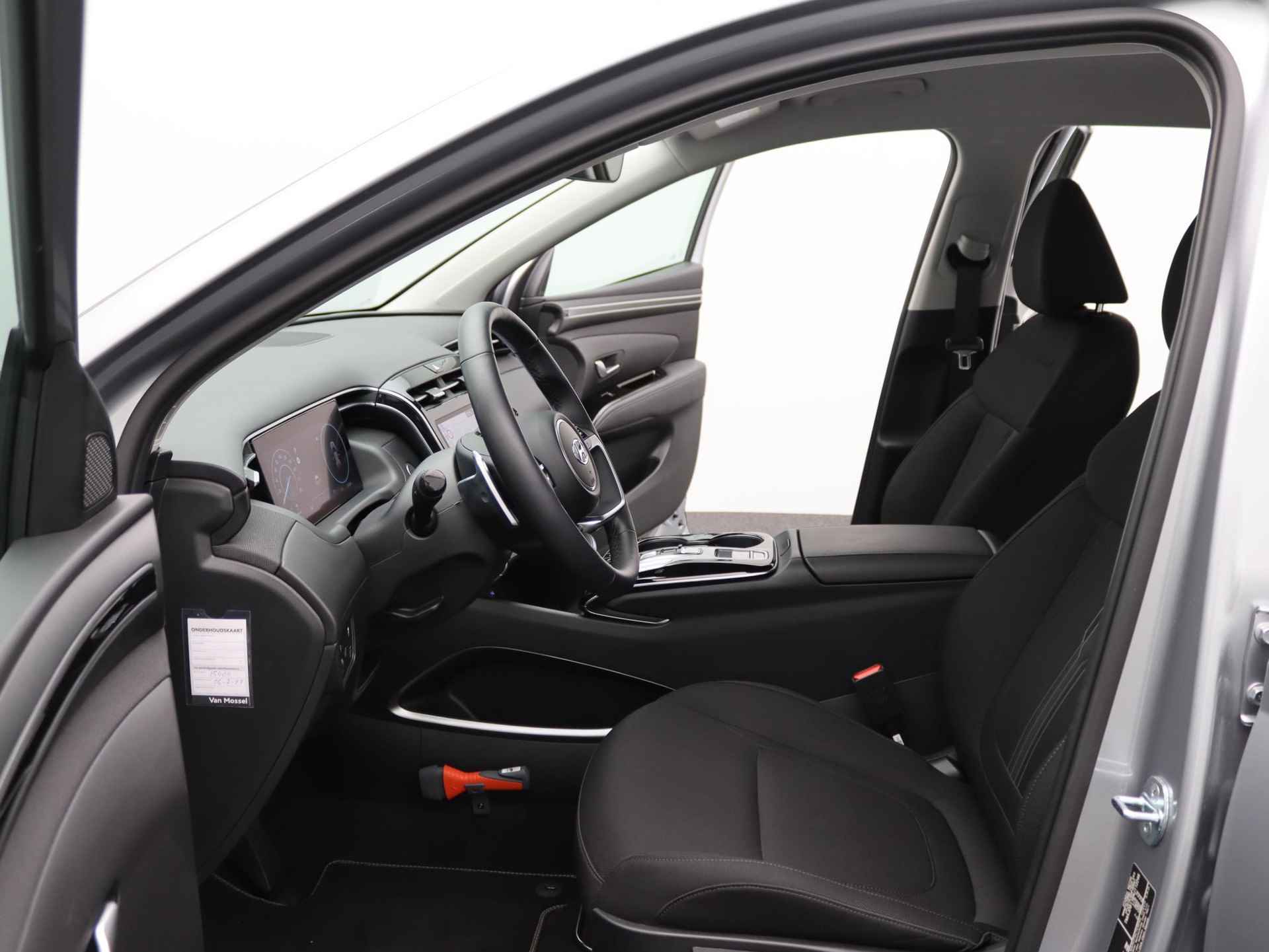 Hyundai Tucson 1.6 T-GDI HEV Comfort Smart | Hybride | Navigatie | Stoelverwarming | LED | DAB | Cruise Control | Achteruitrijcamera | Stuurverwarming | - 14/48