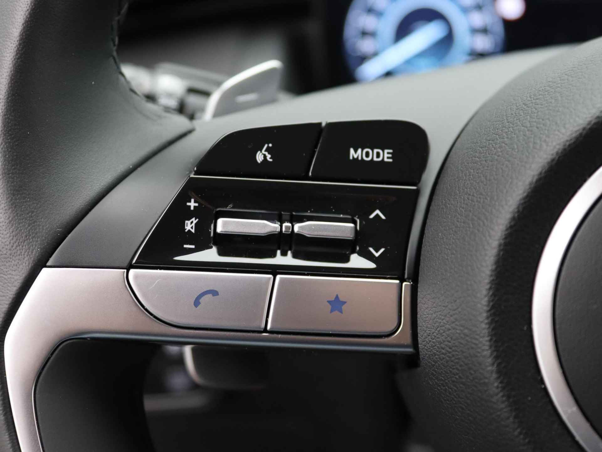 Hyundai Tucson 1.6 T-GDI HEV Comfort Smart | Hybride | Navigatie | Stoelverwarming | LED | DAB | Cruise Control | Achteruitrijcamera | Stuurverwarming | - 21/48