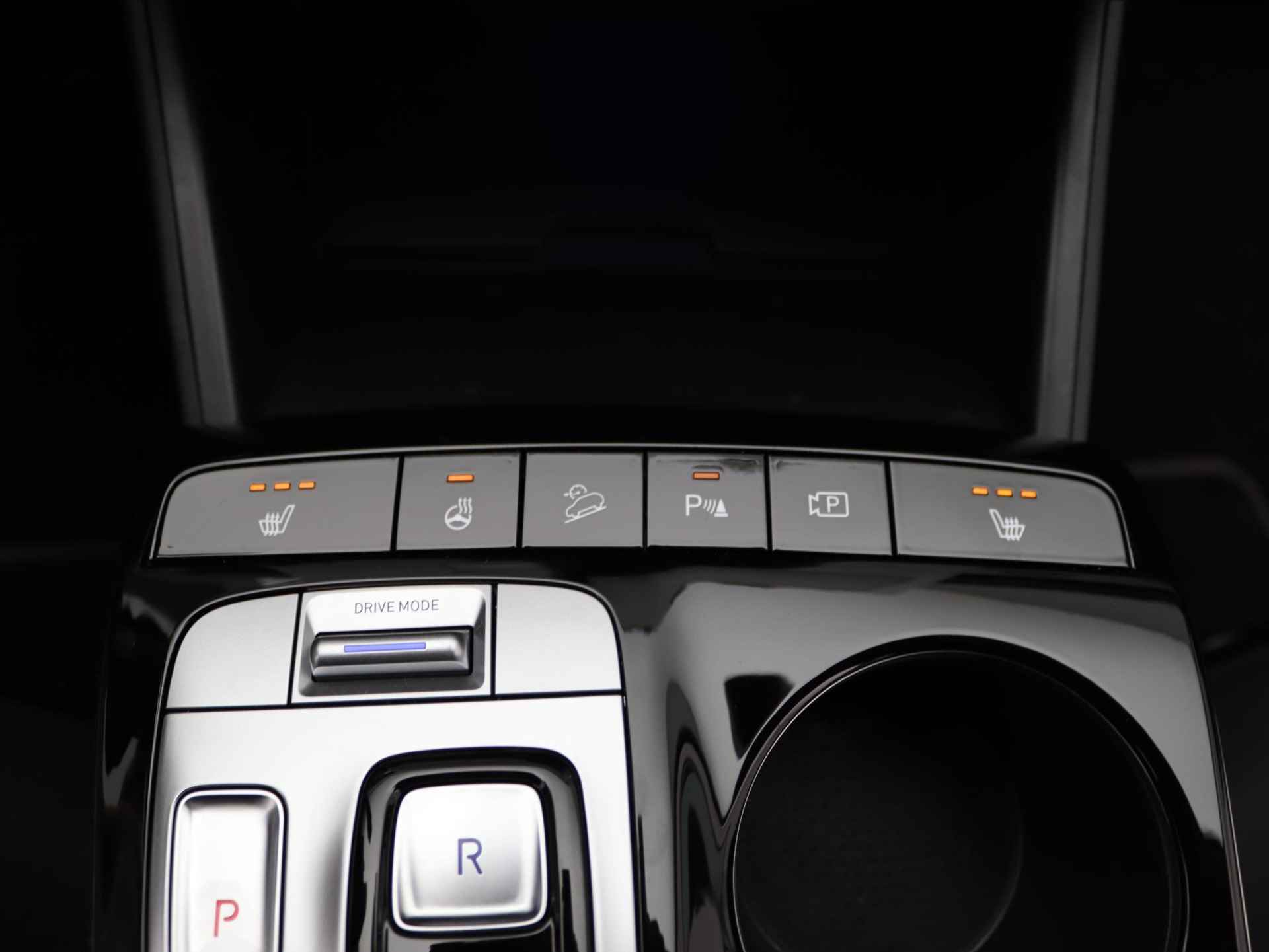 Hyundai Tucson 1.6 T-GDI HEV Comfort Smart | Hybride | Navigatie | Stoelverwarming | LED | DAB | Cruise Control | Achteruitrijcamera | Stuurverwarming | - 25/48