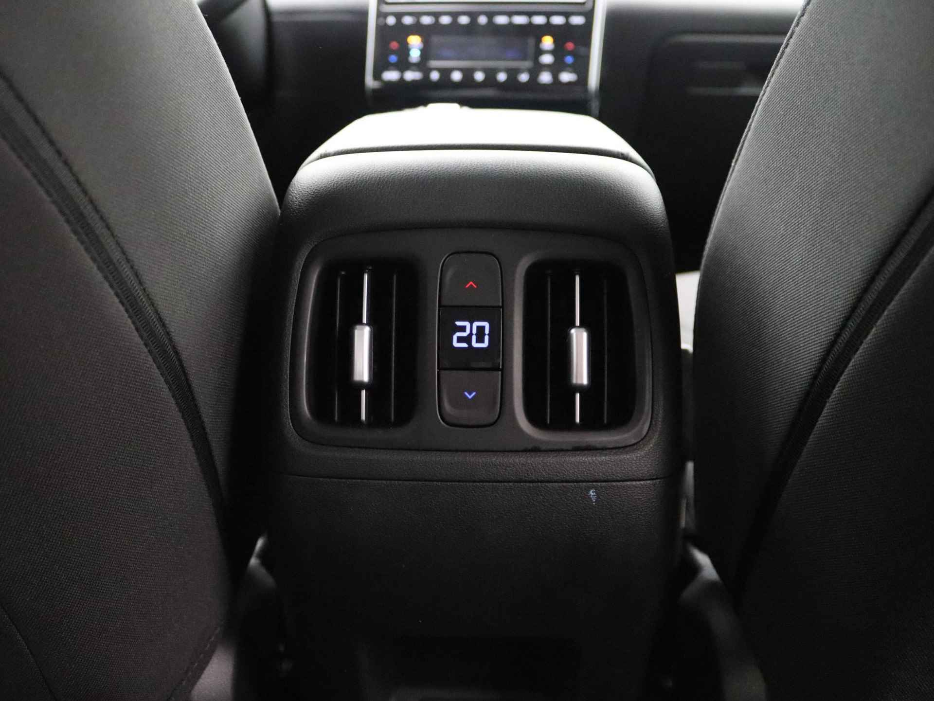 Hyundai Tucson 1.6 T-GDI HEV Comfort Smart | Hybride | Navigatie | Stoelverwarming | LED | DAB | Cruise Control | Achteruitrijcamera | Stuurverwarming | - 33/48