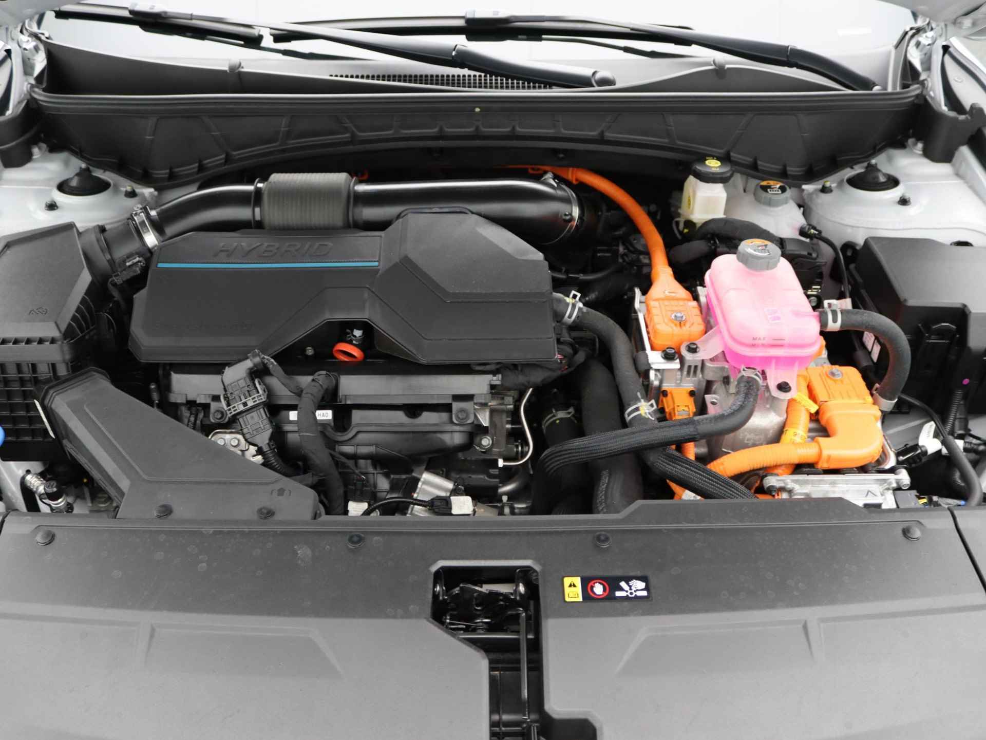 Hyundai Tucson 1.6 T-GDI HEV Comfort Smart | Hybride | Navigatie | Stoelverwarming | LED | DAB | Cruise Control | Achteruitrijcamera | Stuurverwarming | - 36/48