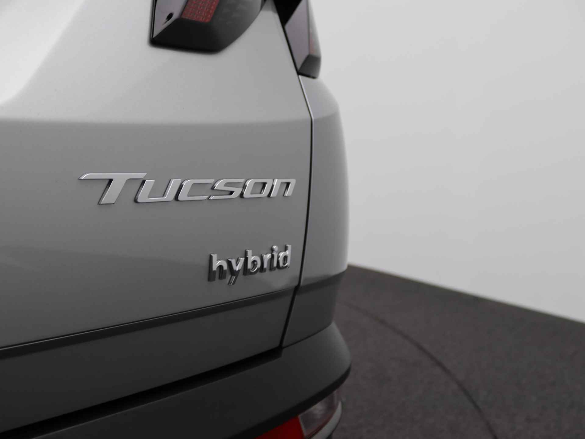 Hyundai Tucson 1.6 T-GDI HEV Comfort Smart | Hybride | Navigatie | Stoelverwarming | LED | DAB | Cruise Control | Achteruitrijcamera | Stuurverwarming | - 38/48