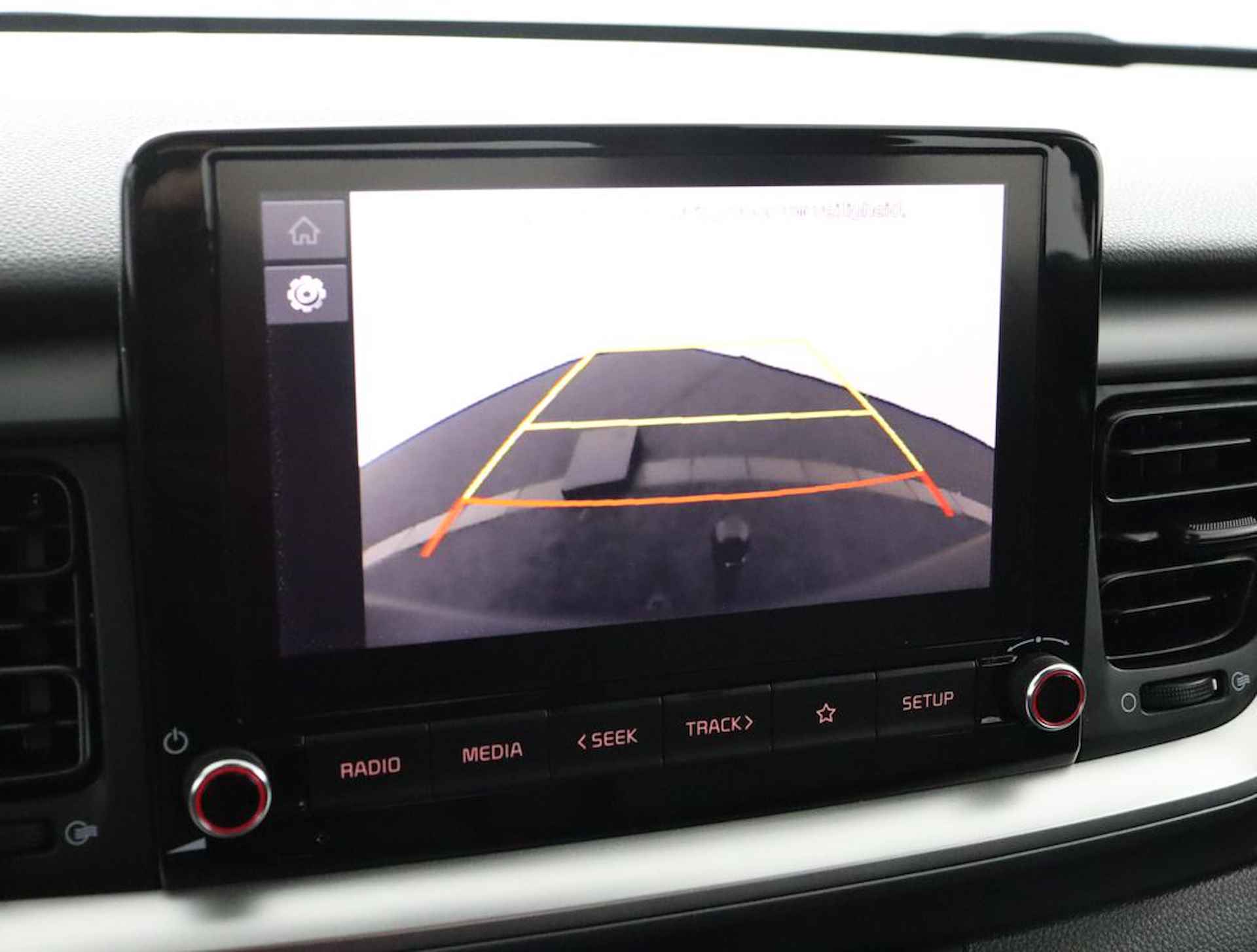 Kia Stonic 1.0 T-GDi MHEV DynamicLine - Airco - Camera - Navigatie via Apple Carplay/Android Auto - Fabrieksgarantie t/m 16-06-2033 - 46/68