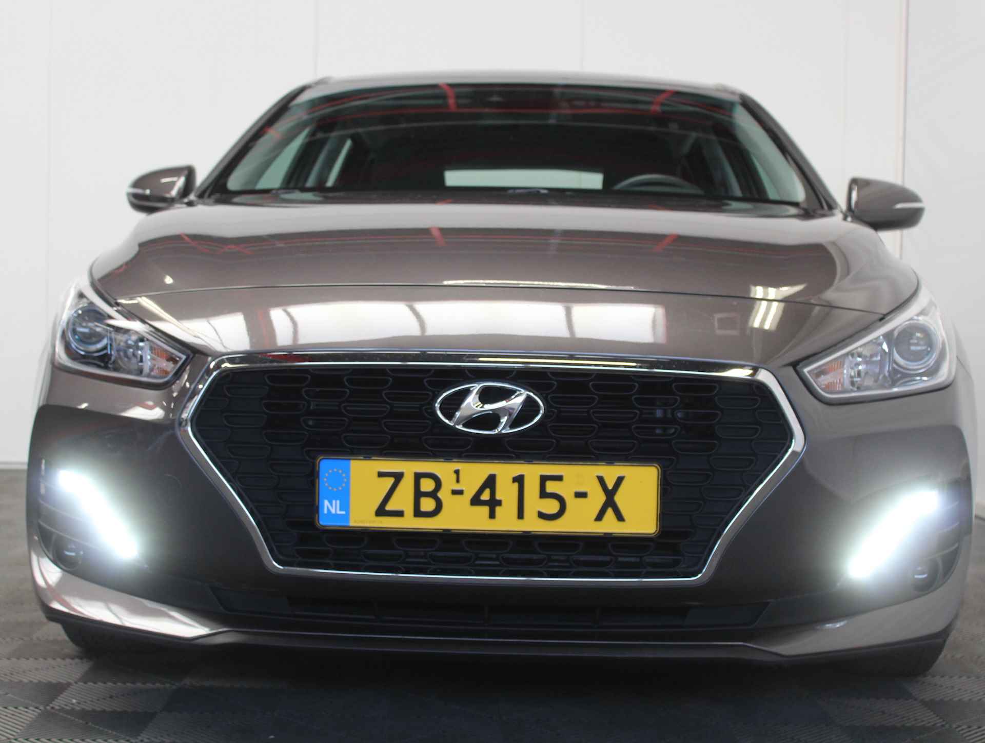 Hyundai i30 1.0 T-GDI Comfort CAMERA | CLIMATE | CARPLAY | CRUISE | DAB | LED | NAVI | PDC - 40/51