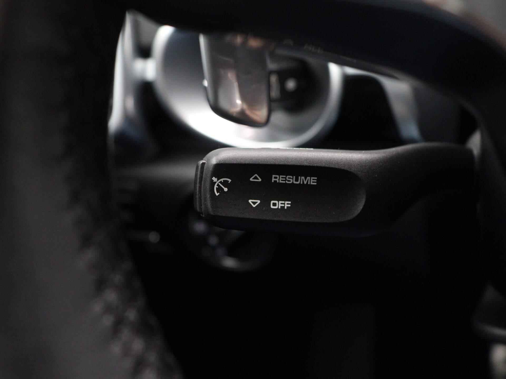 Porsche Cayenne 3.0 S E-Hybrid Platinum Edition | Automaat | Camera | Panoramadak | Luchtvering | Bose Audio | Navigatie | Climate Control | Parkeersensoren | Stoelverwarming | Elektrische Achterklep | LED | Leder | Hybride | - 24/35