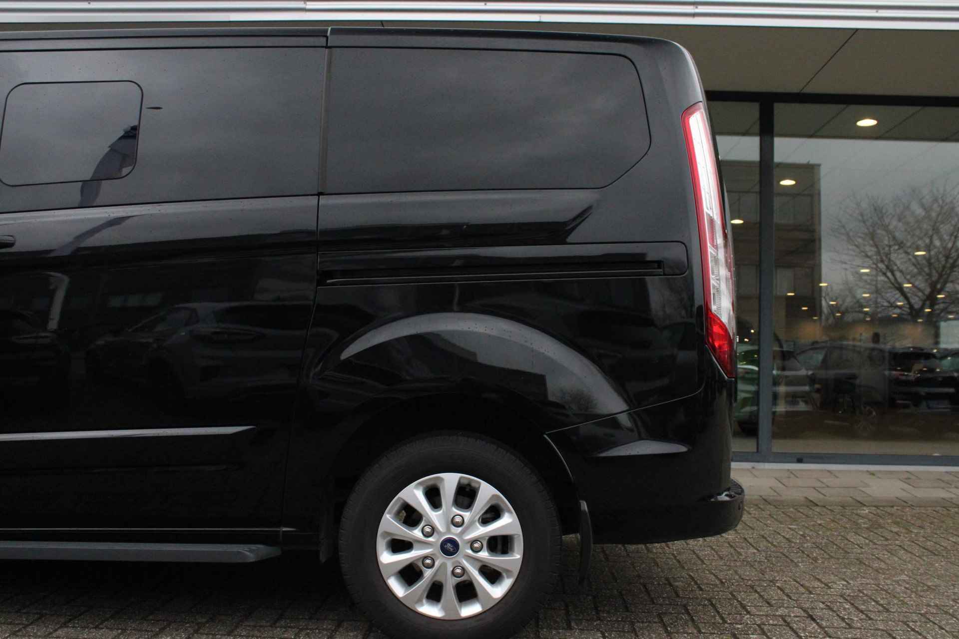 Ford Tourneo Custom 320 1.0 EcoBoost L1H1 PHEV Titanium | Hybride voertuig met groot accupakket| 8 persoons | marge geen BTW en incl. BPM | 8persoons personen Bus | ideaal voor personen vervoer | - 10/52