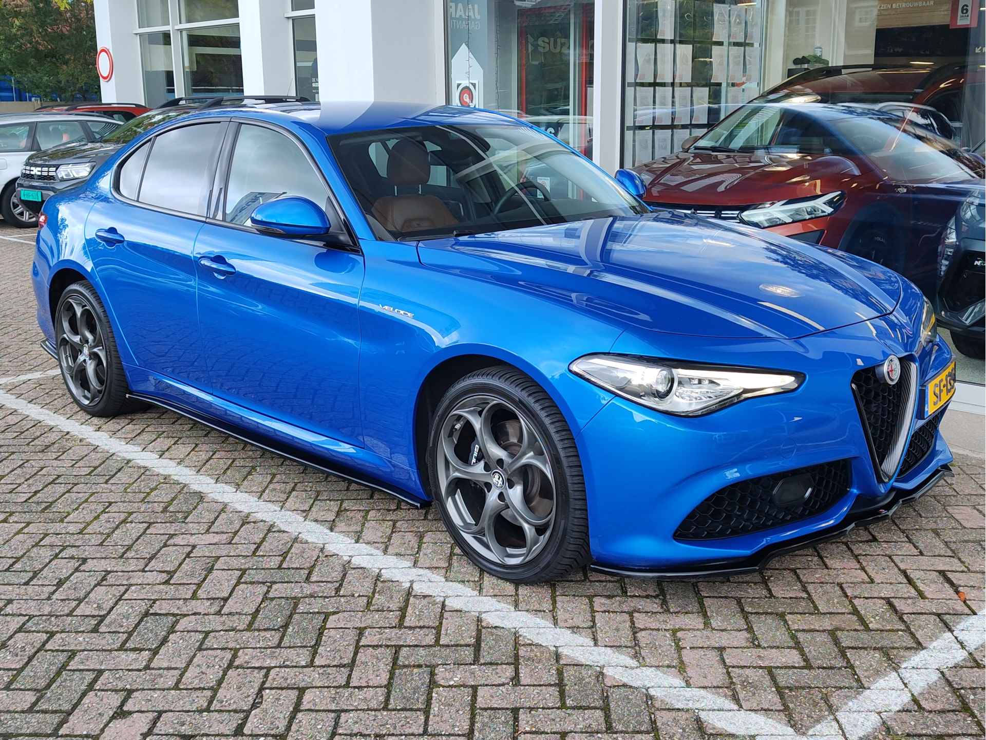 Alfa Romeo Giulia 2.0 T Q4 281PK AWD VELOCE AUTOMAAT Sportpakket | Cognac leder | 4WD - 8/39