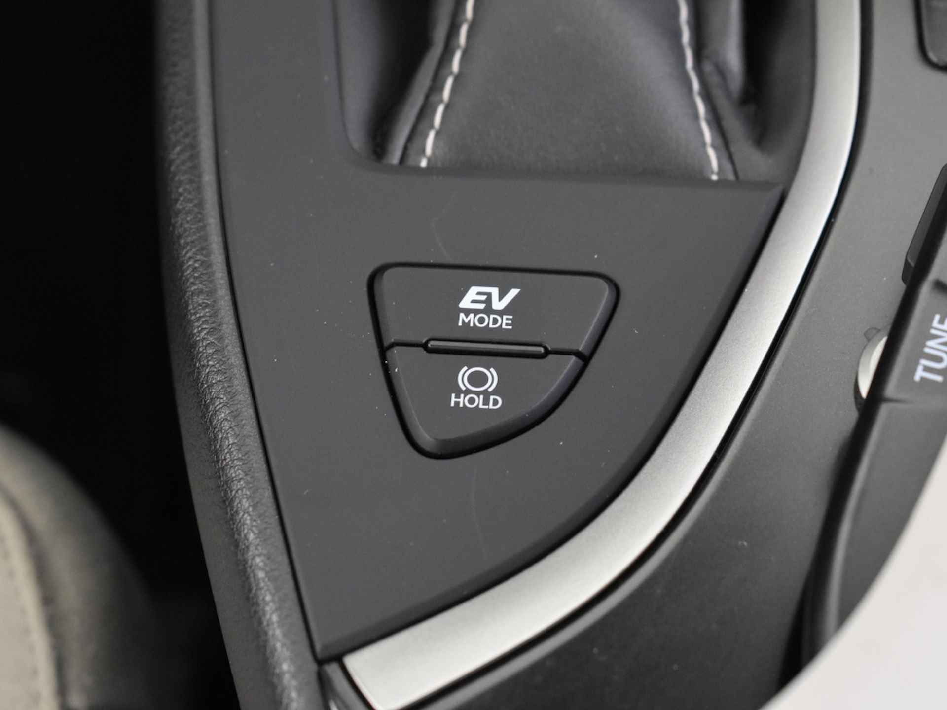 Lexus UX 250h Business Edition | Navi | Stuur- & stoelverwarming - 30/34