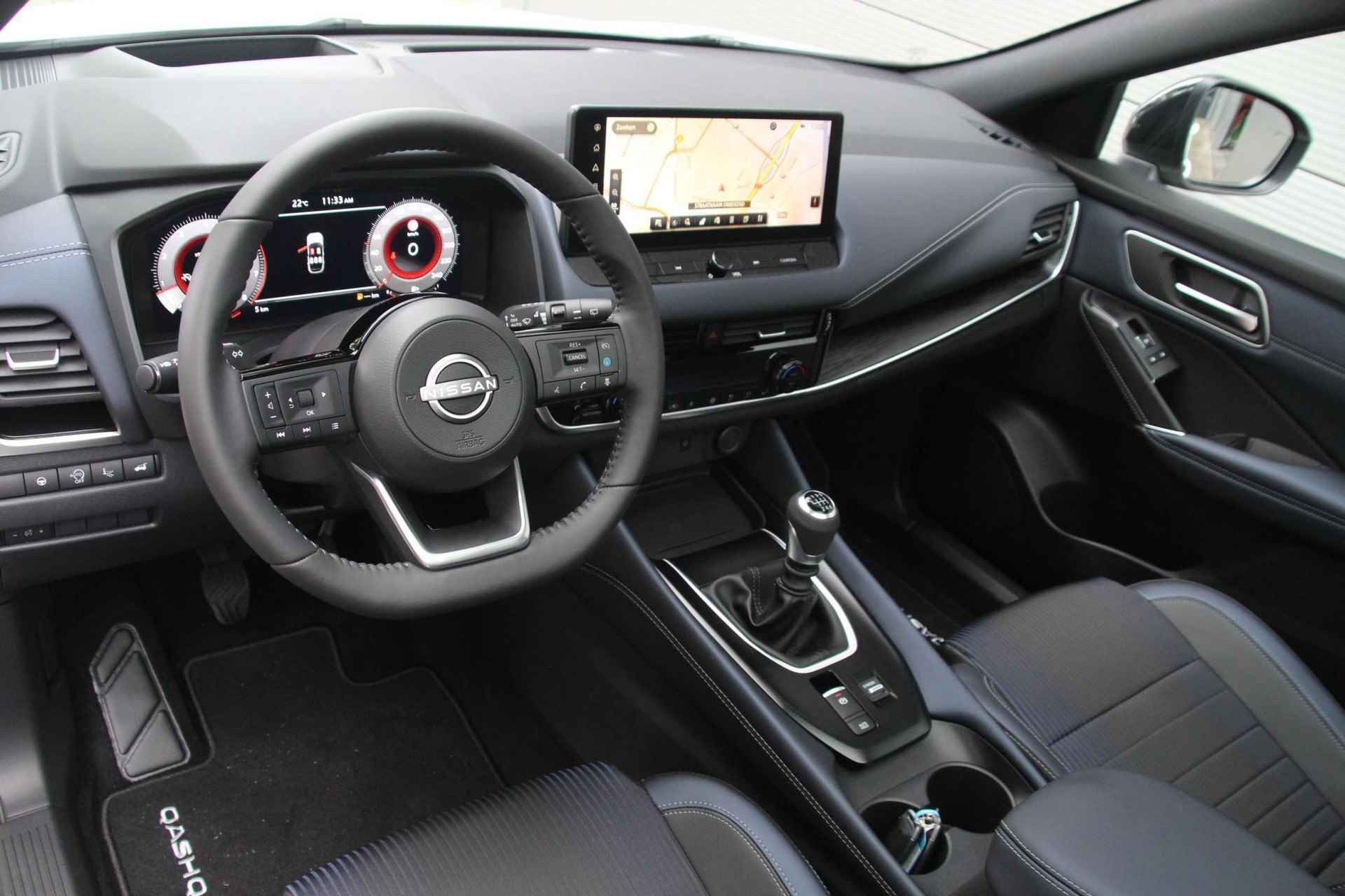 Nissan Qashqai 1.3 MHEV Tekna Design + Cold Pack | Panoramadak | Stuur- + Stoelverwarming | 360° Camera | Adapt. Cruise Control | Head-Up Display | Rijklaarprijs! - 9/24