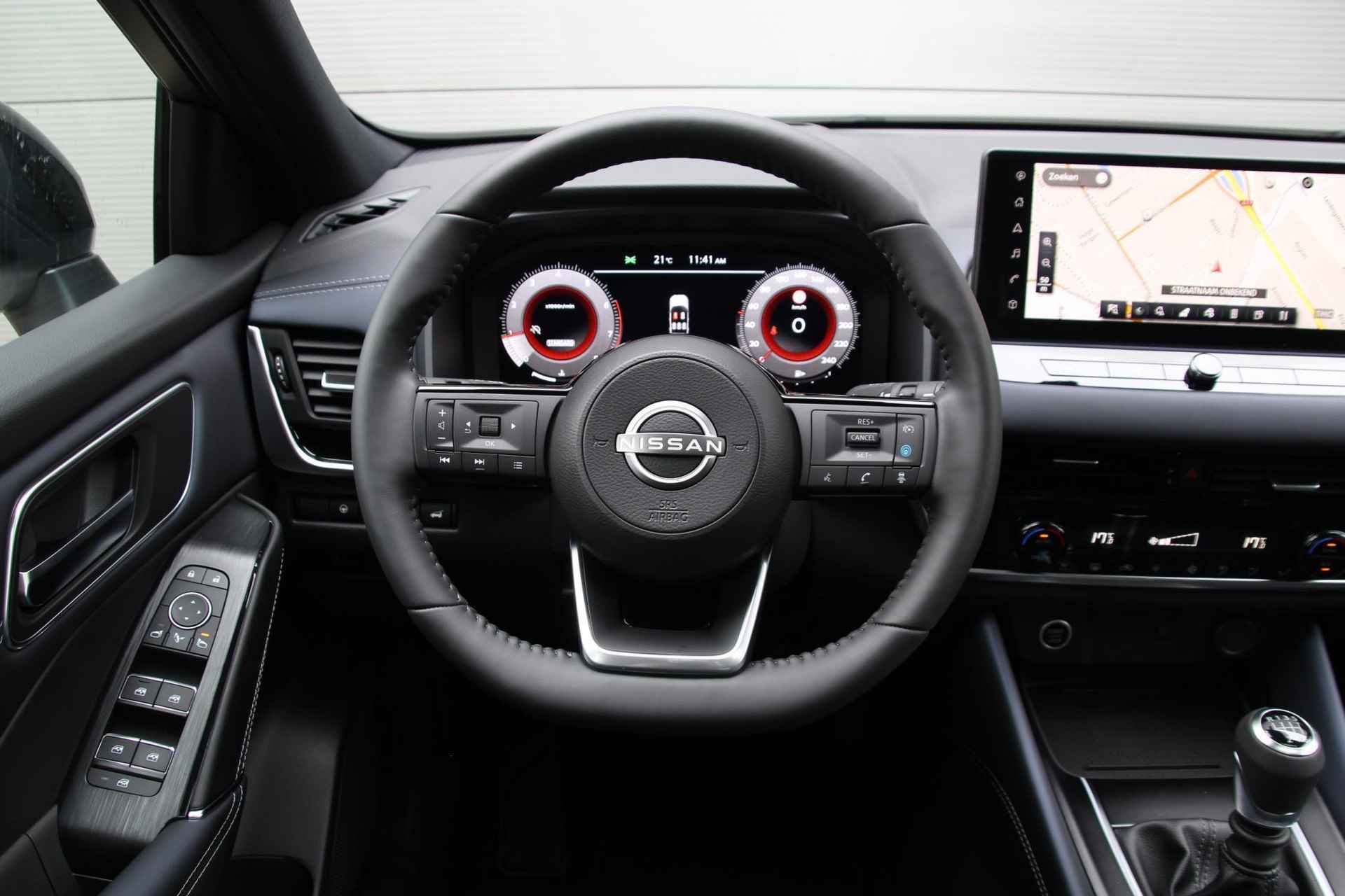 Nissan Qashqai 1.3 MHEV Tekna Design + Cold Pack | Panoramadak | Stuur- + Stoelverwarming | 360° Camera | Adapt. Cruise Control | Head-Up Display | Rijklaarprijs! - 14/24