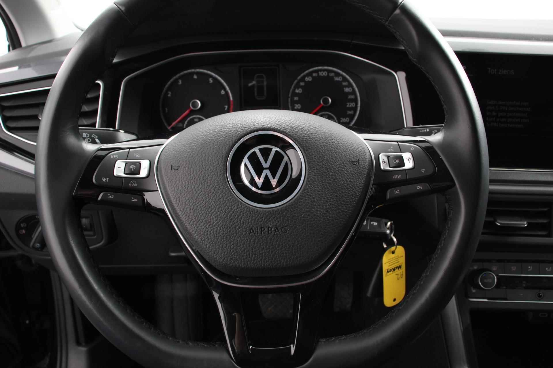 Volkswagen Polo 1.0 TSI 110pk DSG Highline | Navigatie | Apple Carplay/Android auto | Afneembare trekhaak | Parkeersensoren | Adaptive Cruise Control | Verwarmbare voorstoelen | Extra getint glas | Climate Control - 15/31