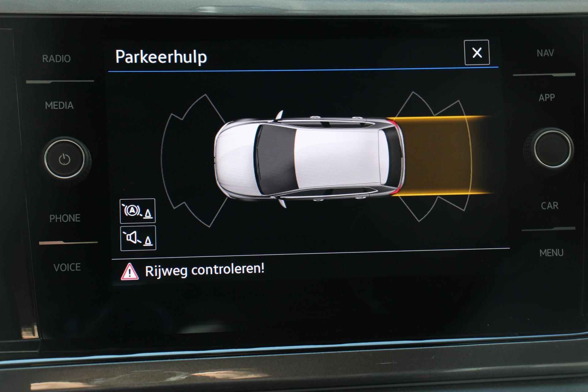 Volkswagen Polo 1.0 TSI 110pk DSG Highline | Navigatie | Apple Carplay/Android auto | Afneembare trekhaak | Parkeersensoren | Adaptive Cruise Control | Verwarmbare voorstoelen | Extra getint glas | Climate Control - 23/31