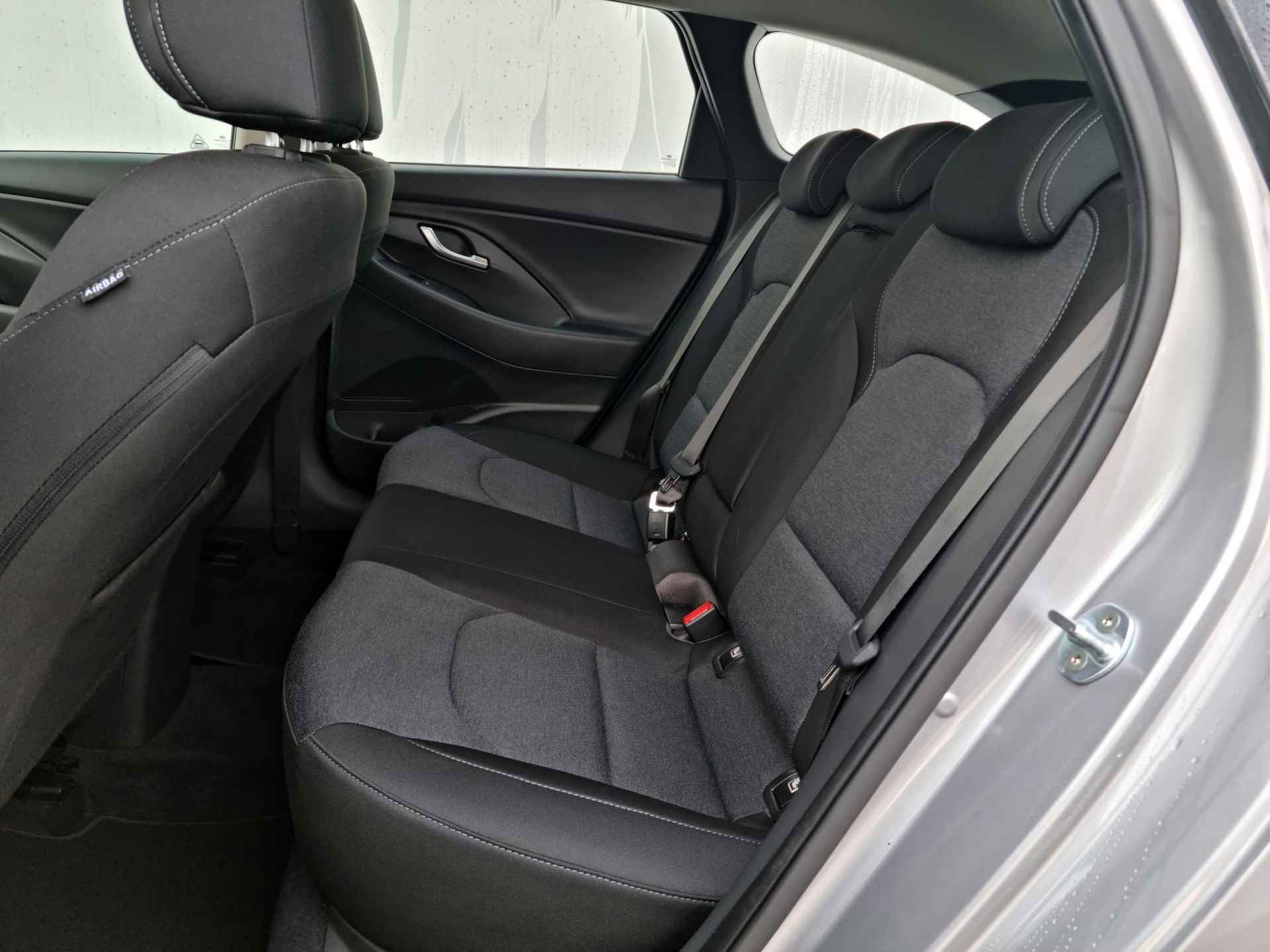 Hyundai i30 Wagon 1.0 T-GDi MHEV Comfort Smart Automaat / Private Lease Vanaf €629,- / Navigatie / Android Auto/Apple Carplay - 7/38