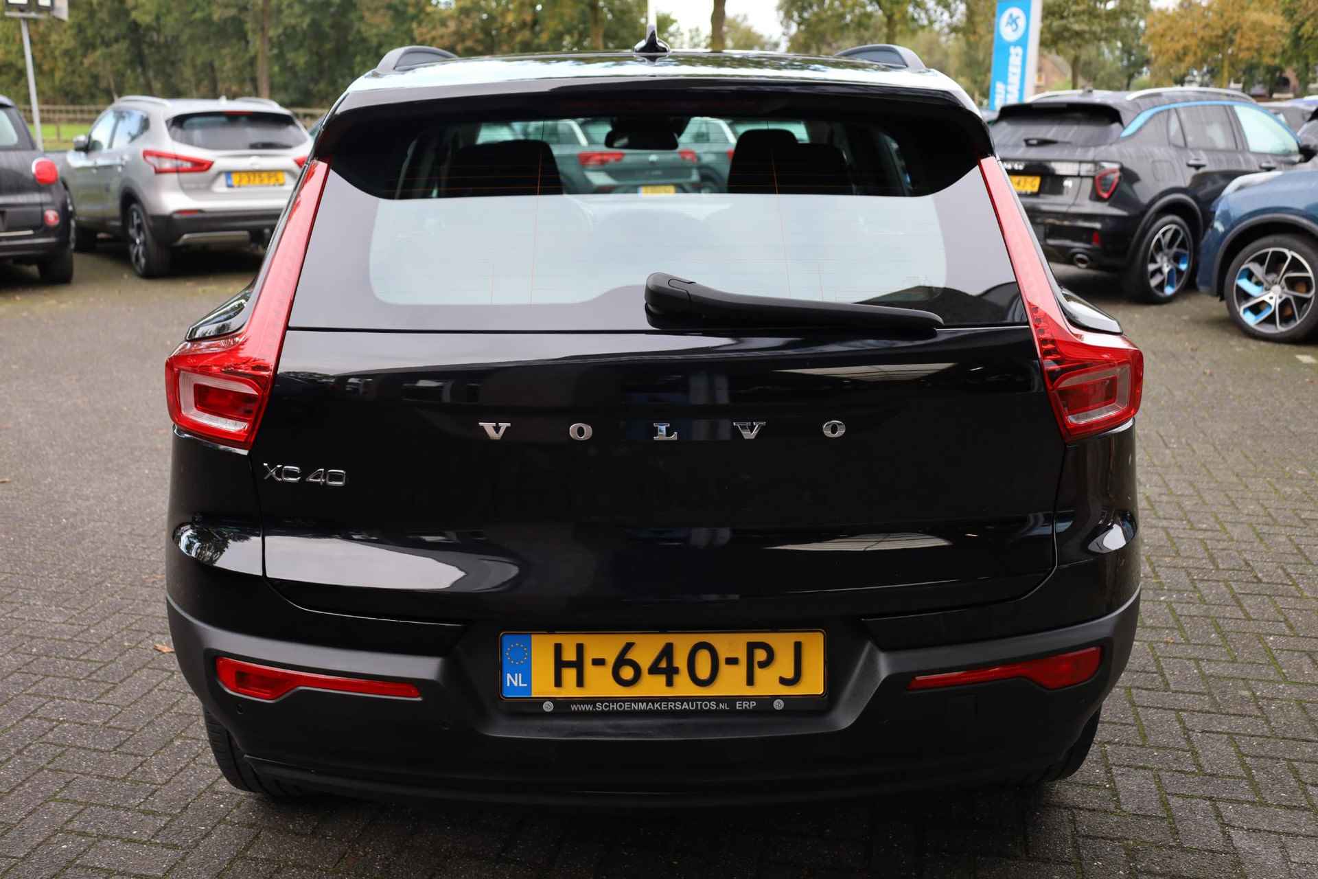 Volvo XC40 1.5 T3 TREKHAAK-ELEC COCKPITVIEW 2xPDC NAVI DEALER-ONDERHOUDEN CRUISE CLIMA 17"LMV - 37/42