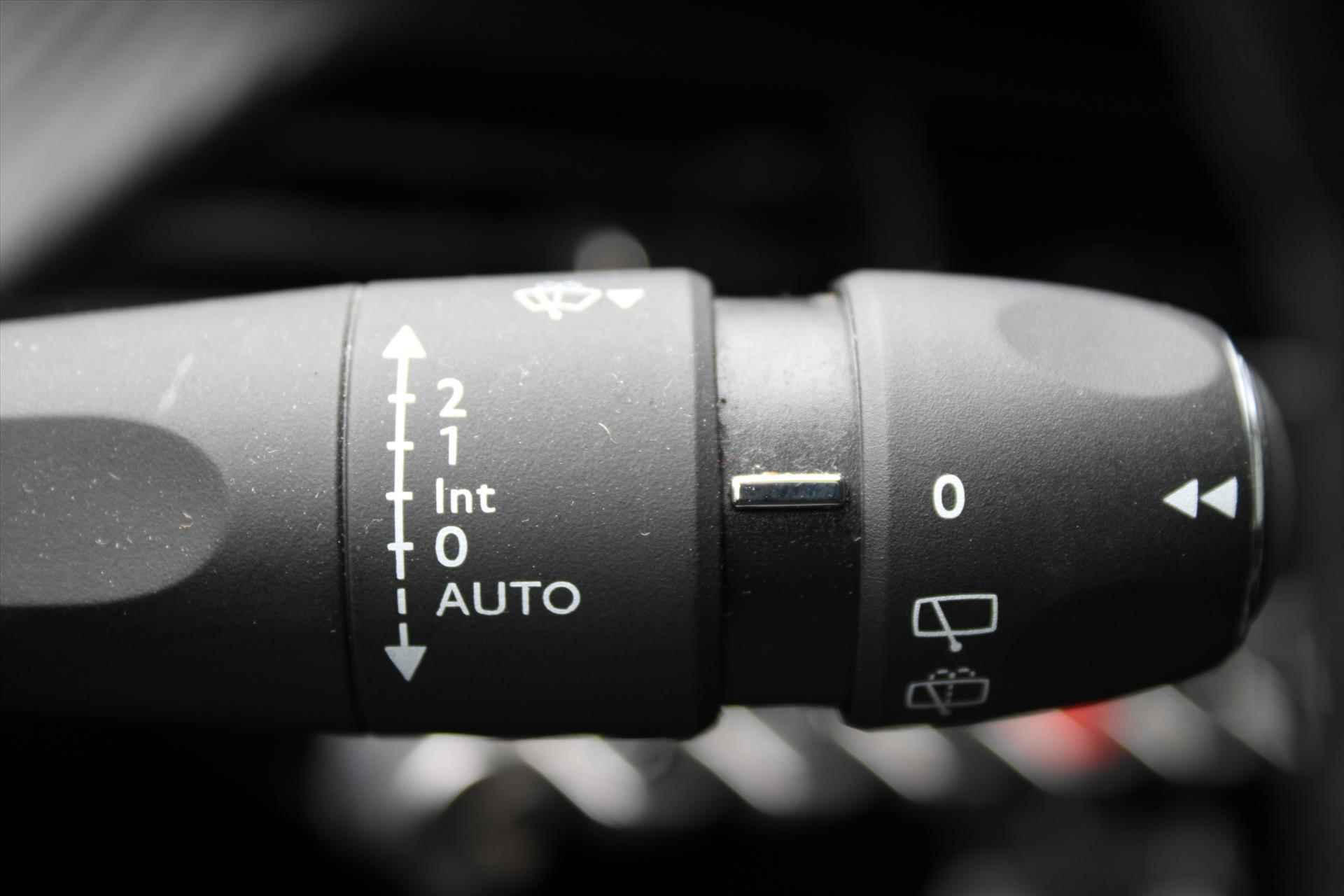 Peugeot 208 1.2 PureTech 100pk Allure Pack | Bluetooth | Cruise Control | 16" Lm Velgen | - 22/29