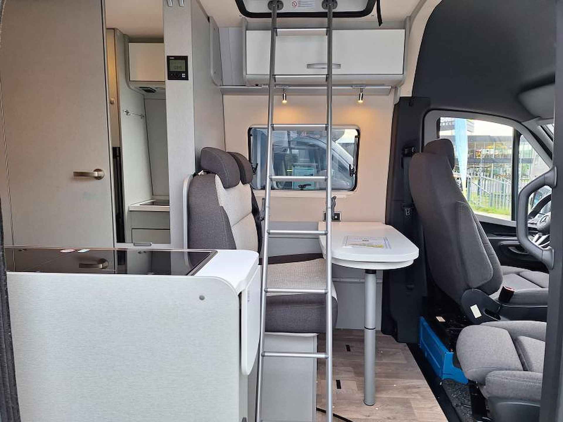 Hymer Free 600 S - 9G AUTOMAAT AANBIEDING! - 4/25