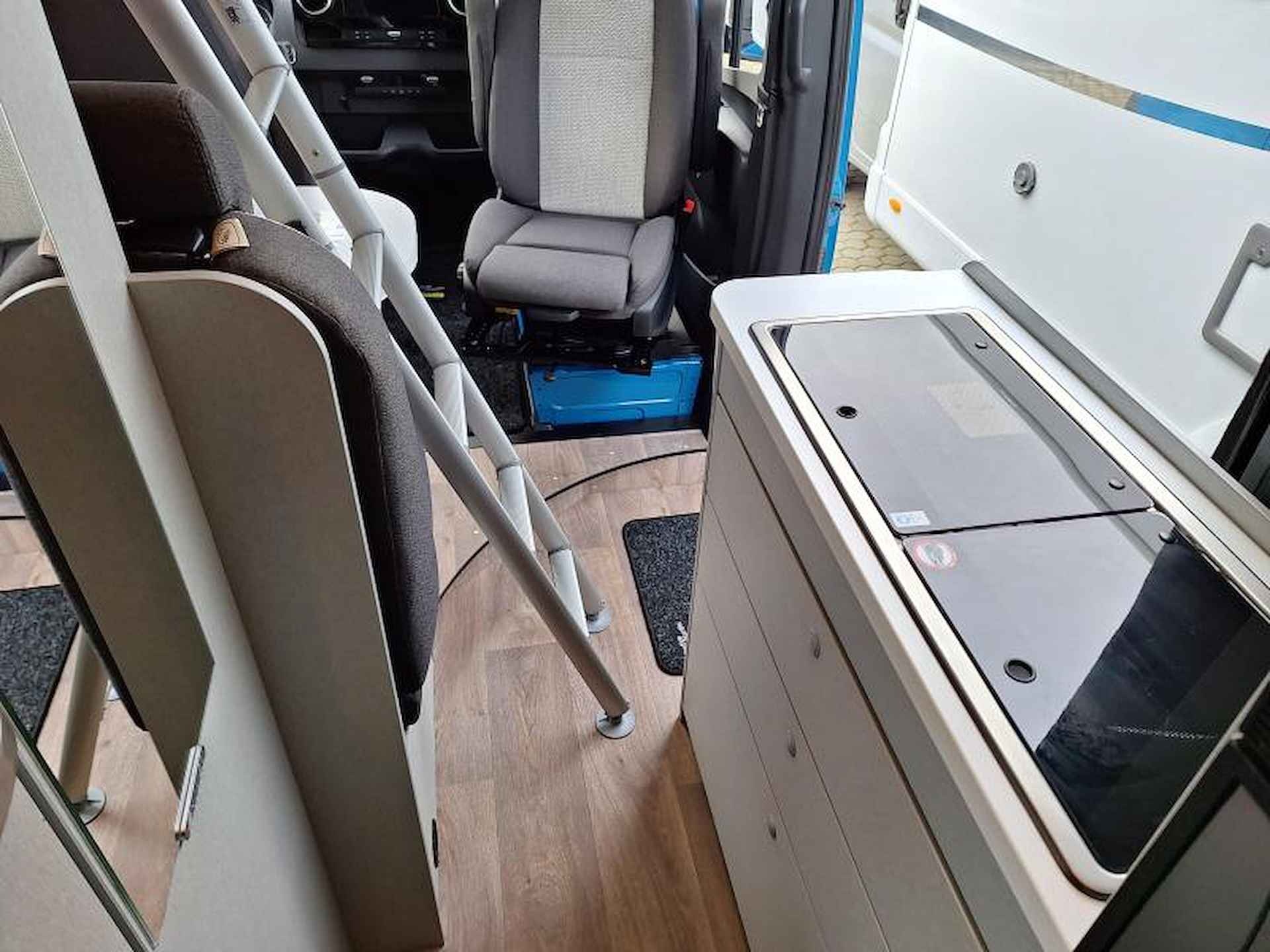 Hymer Free 600 S - 9G AUTOMAAT AANBIEDING! - 23/25