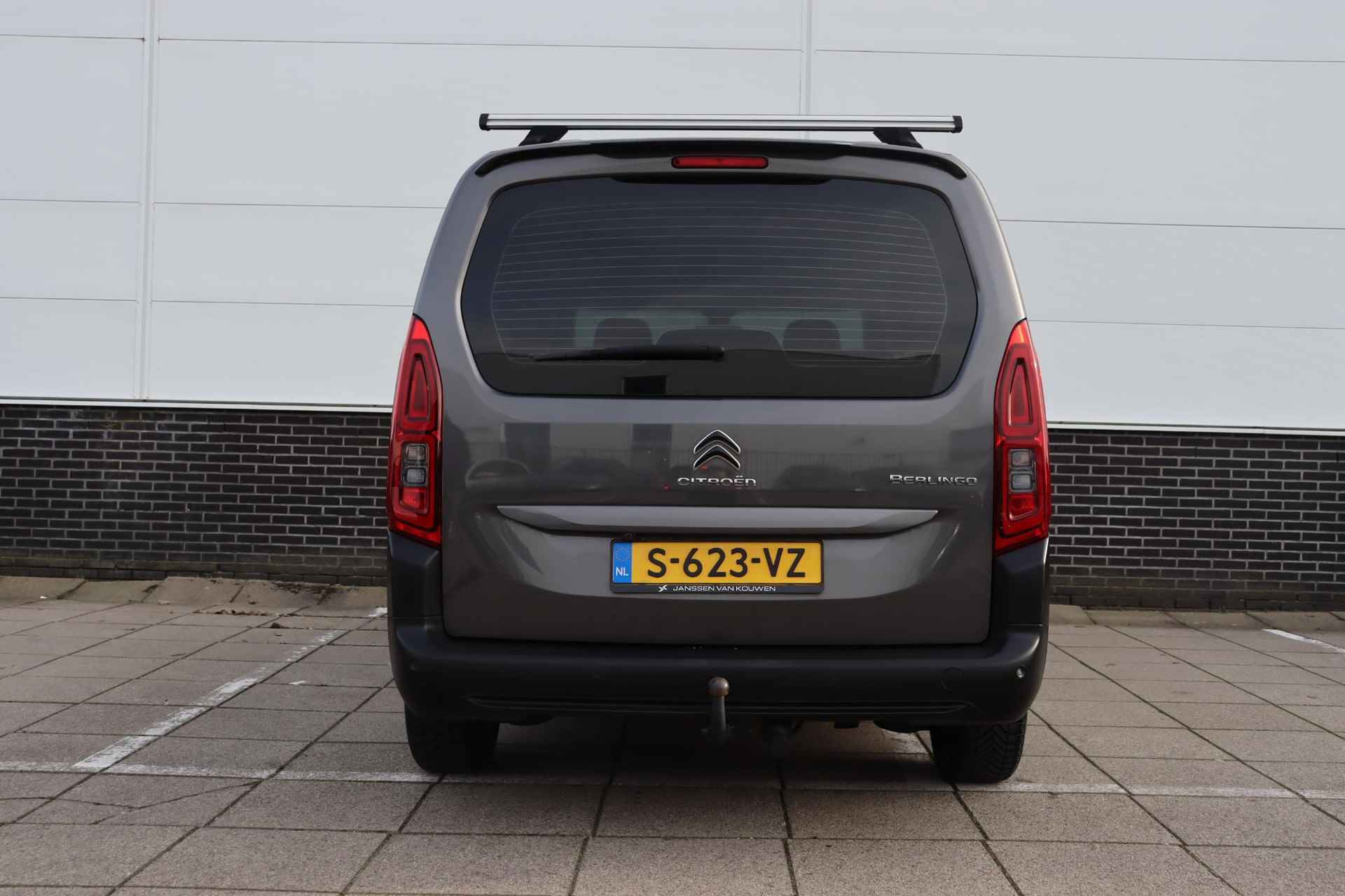 Citroen Berlingo XL 1.2 PureTech Feel *Trekhaak * Navigatie * Achteruitrijcamera - 5/44