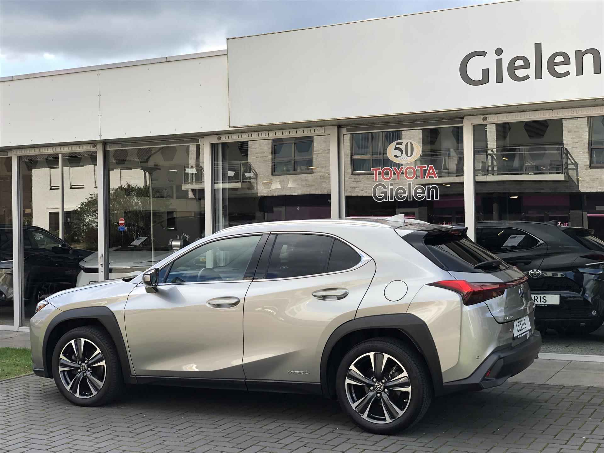 Lexus Ux 250h 184pk Preference Line | Dodehoekherkenning, Parkeersensoren, Keyless, 18 inch, CarPlay, Stoel + Stuurverwarming - 34/38