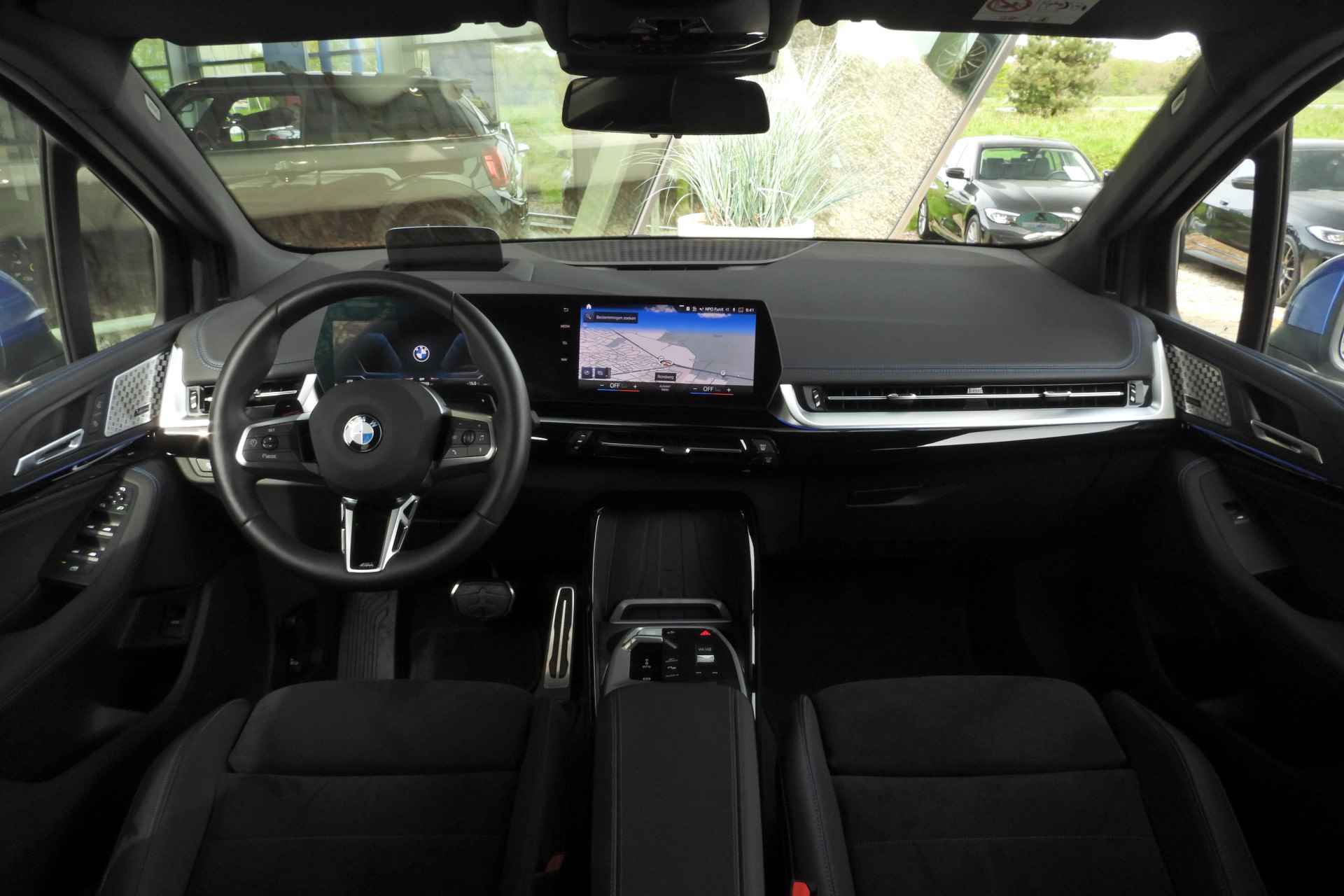 BMW 2 Serie Active Tourer 223i M Sport Automaat / Sportstoelen / Adaptieve LED / Adaptief M Onderstel / Parking Assistant Plus / Head-Up / Comfort Access - 27/40