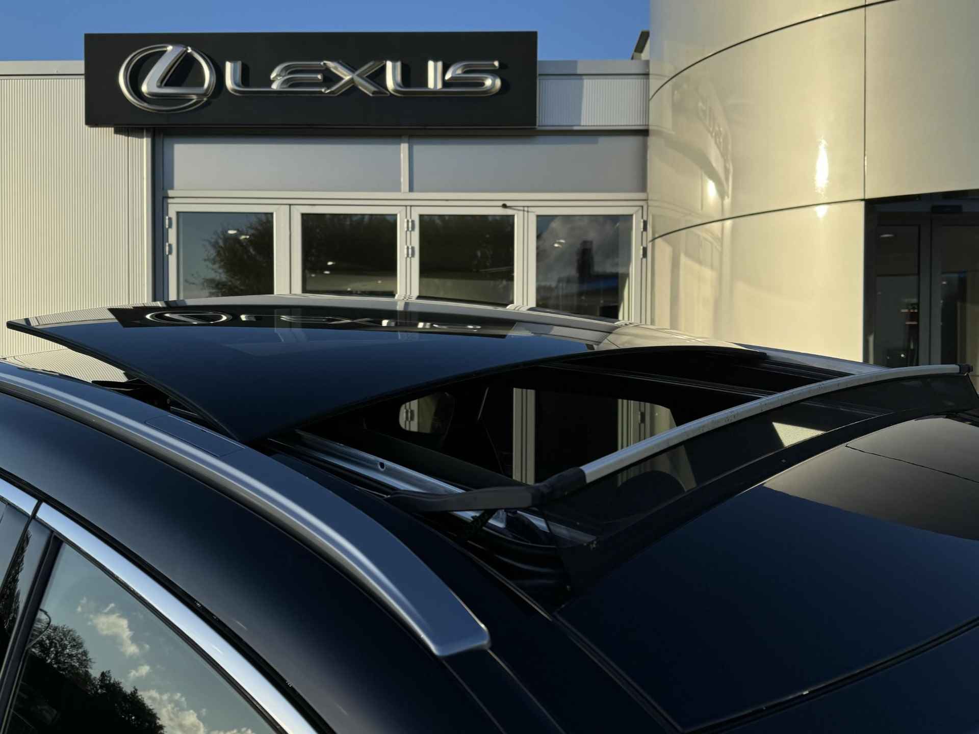 Lexus RX 450h+ Plug-in Hybrid Executive Line NW MODEL SAFETY PACK HUD STOELVENTILATIE SCHUIF/PANO-DAK ELEK-STOELEN TRIPLE-LED - 10/42