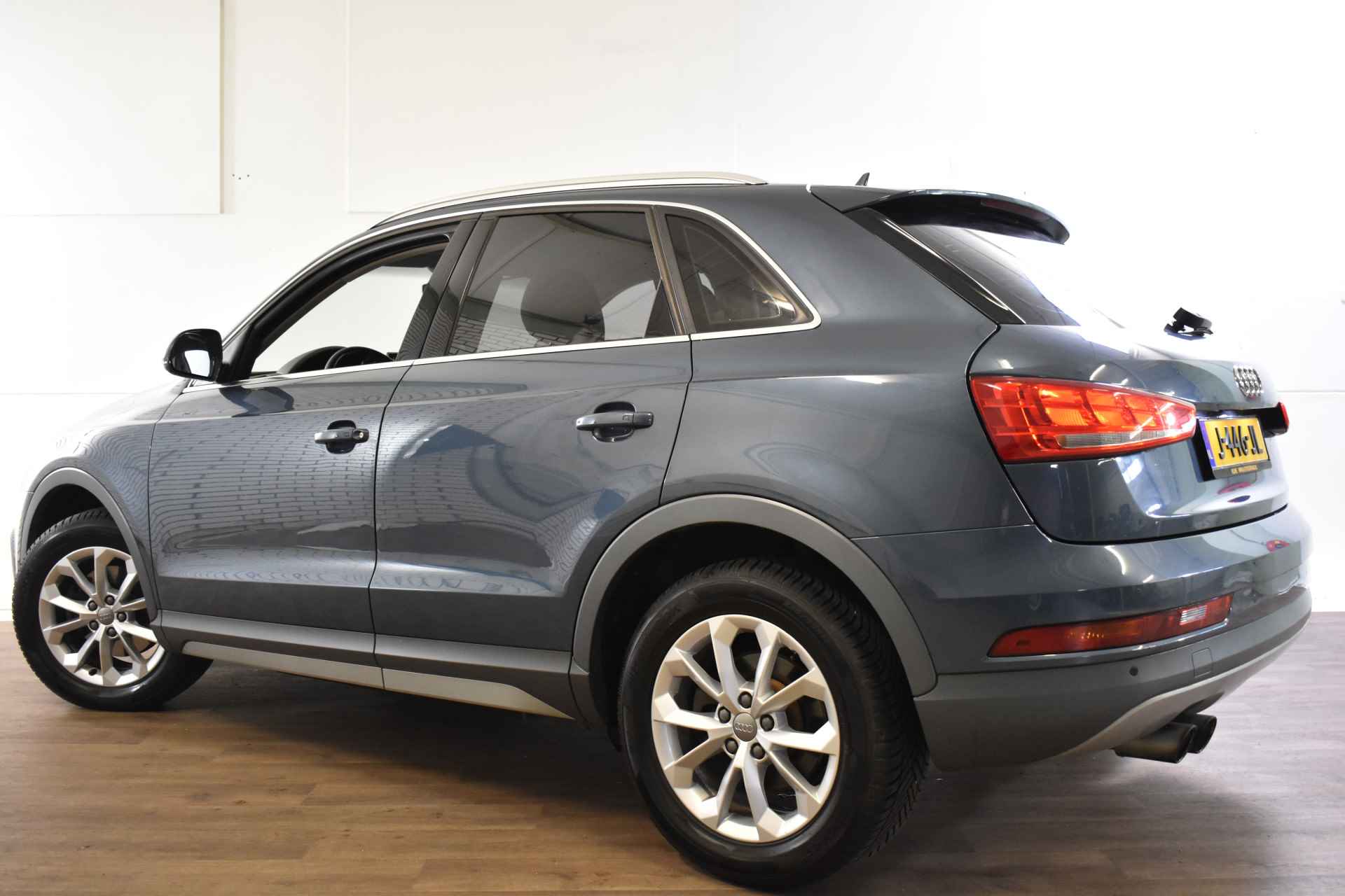 Audi Q3 1.4 TFSI 150PK CoD AUT. PRO LINE NAVI/PDC/BLUETOOTH - 10/36