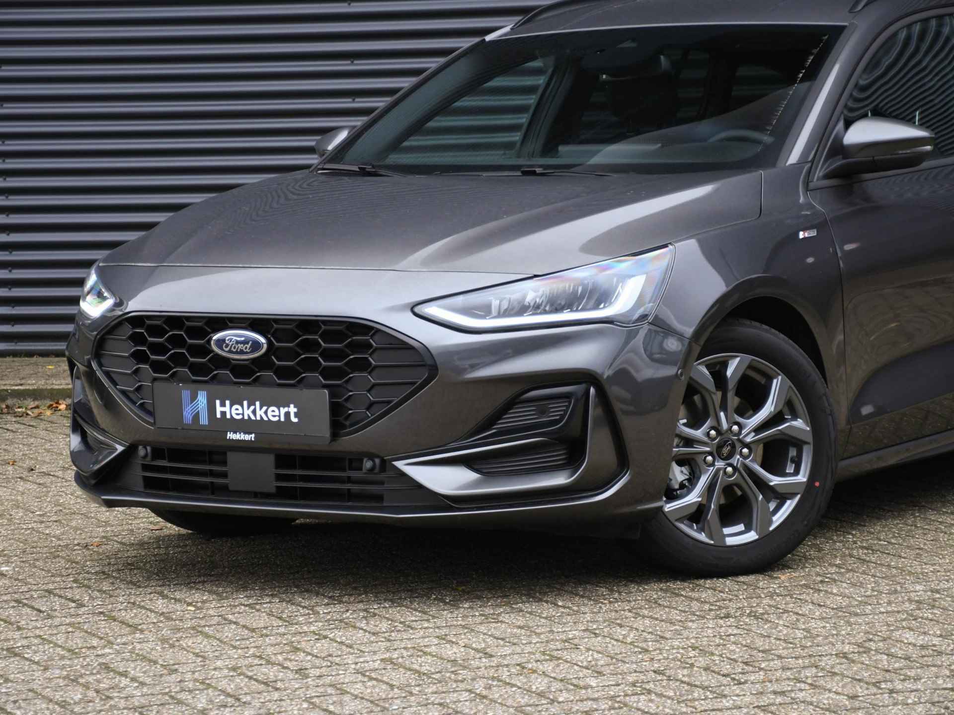 Ford Focus Wagon ST-Line 1.0 EcoBoost Hybrid 125pk WINTER PACK | ADAP. CRUISE | DODE HOEK | NAVI | APPLE CARPLAY | DAB | USB - 2/27