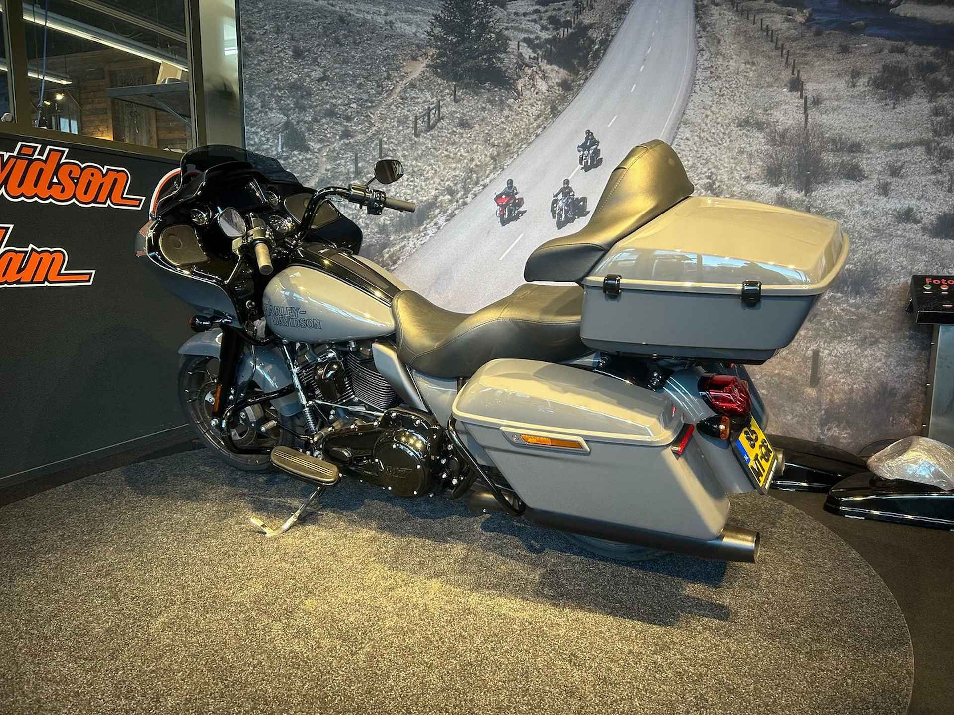 Harley-Davidson FLTRXST ROAD GLIDE ST - 5/11