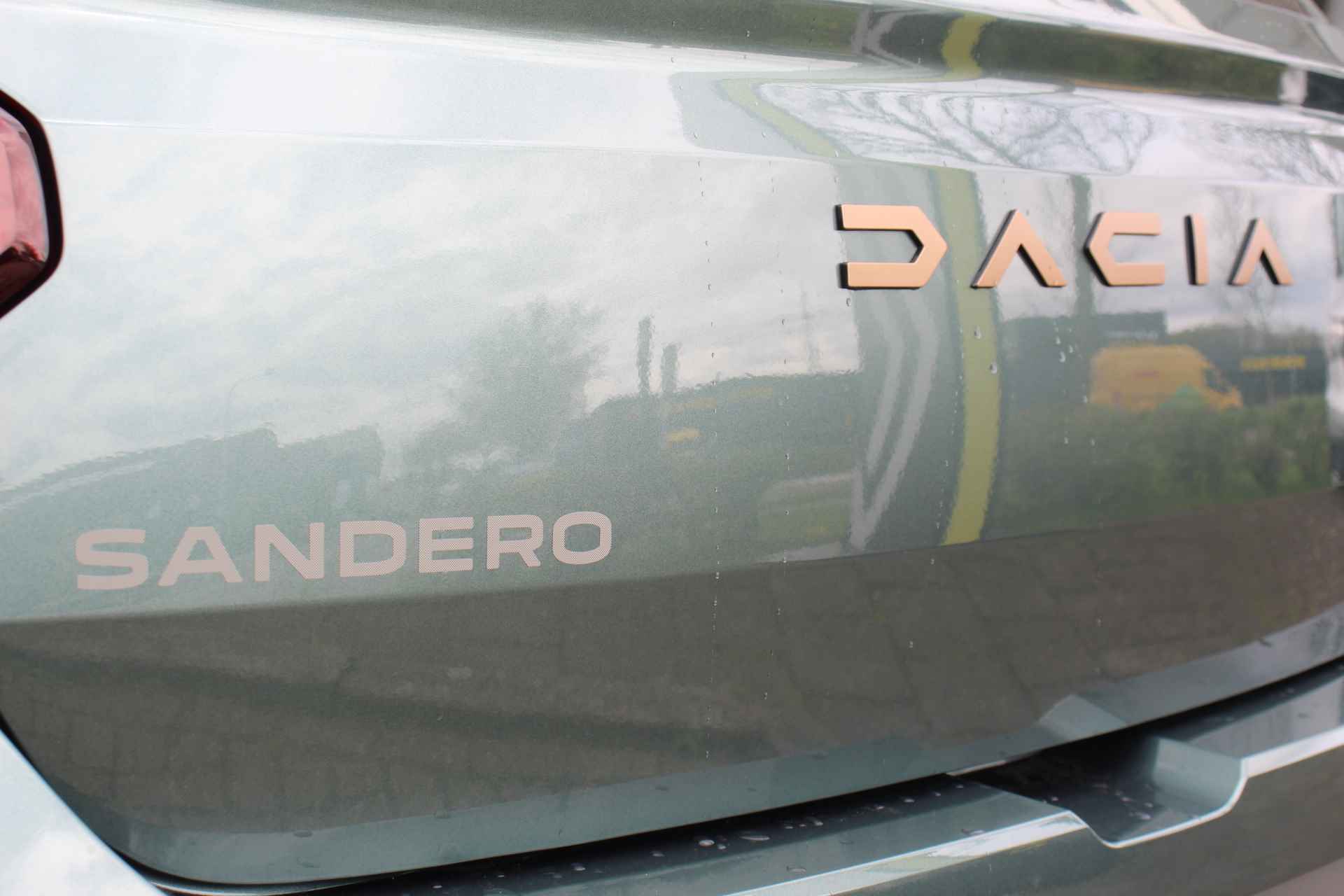 Dacia SANDERO Stepway 1.0 TCe 90 CVT Extreme Pack Extreme / Media Nav - 37/43