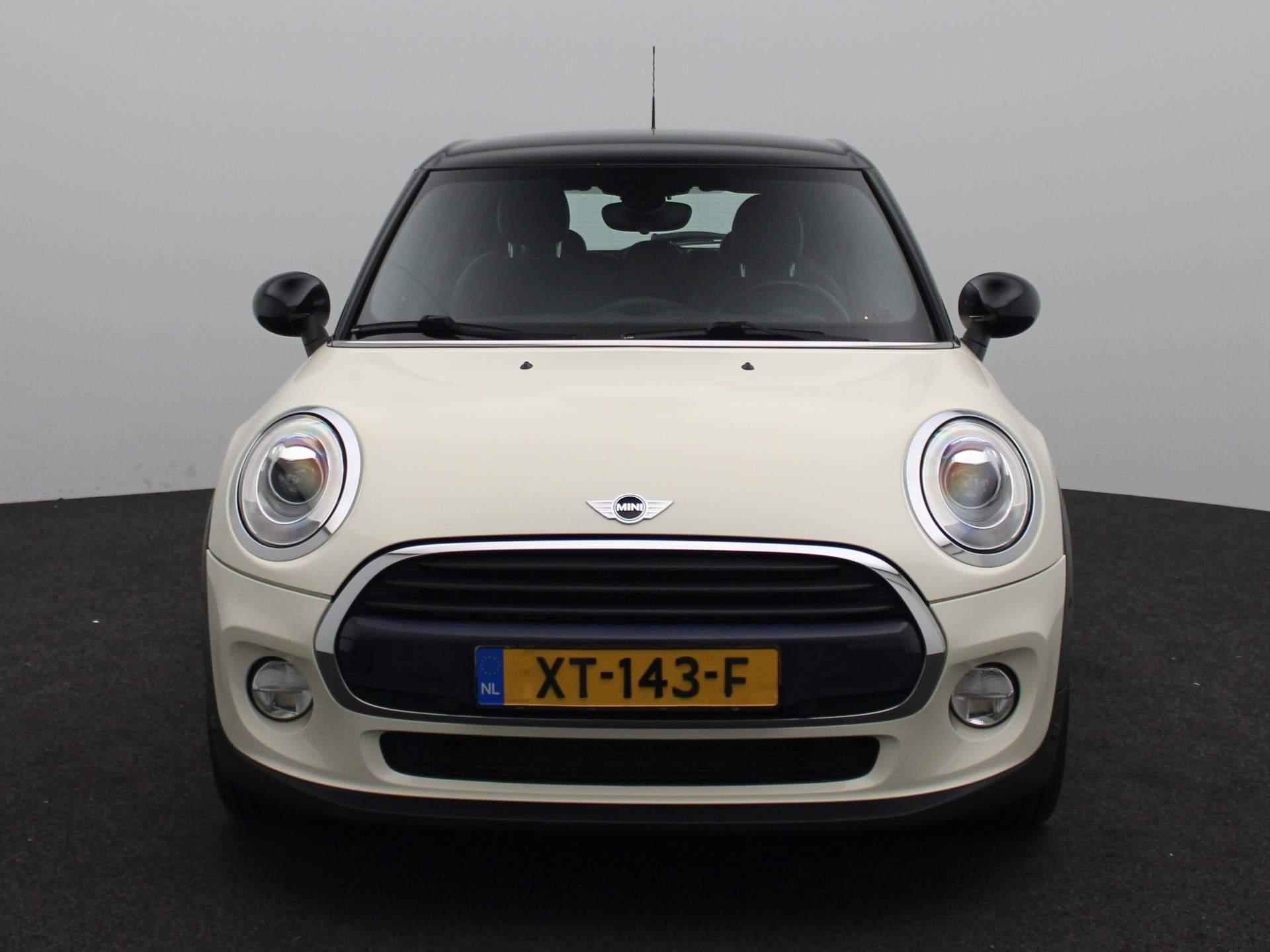 Mini Cooper 5drs. 1.5 Aut. Serious Business | Navi | Led Koplampen | Sportstoelen | Stoelverwarming | Climate Control | - 5/24