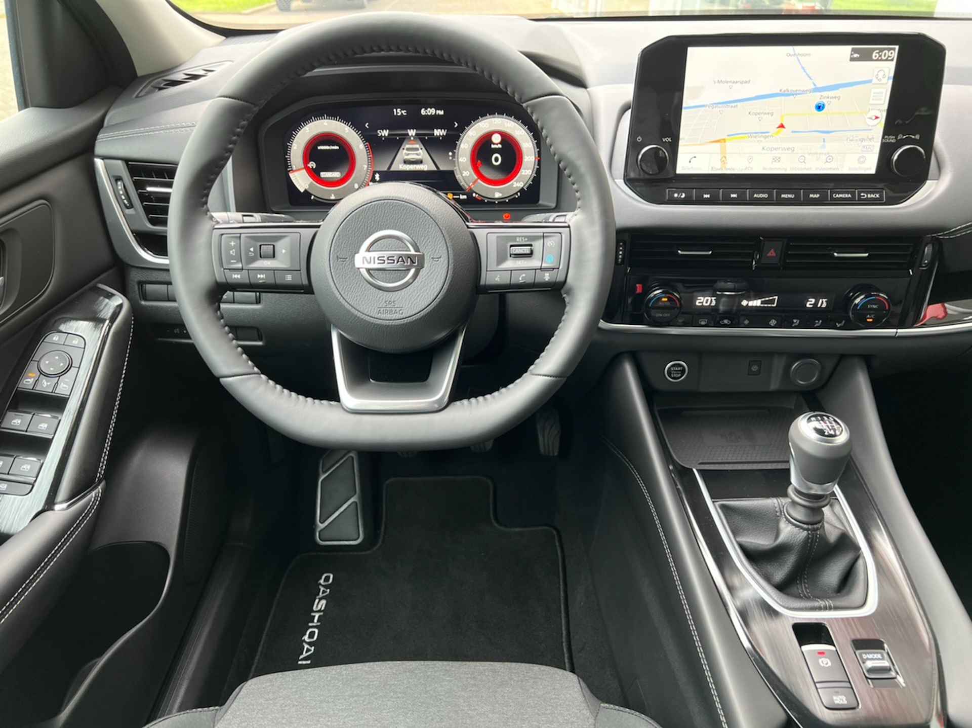 Nissan Qashqai 1.3 Mild-Hybrid 140pk Premiere Edition | Panoramadak | Head-up | App Connect | Keyless | ACC - 5/35