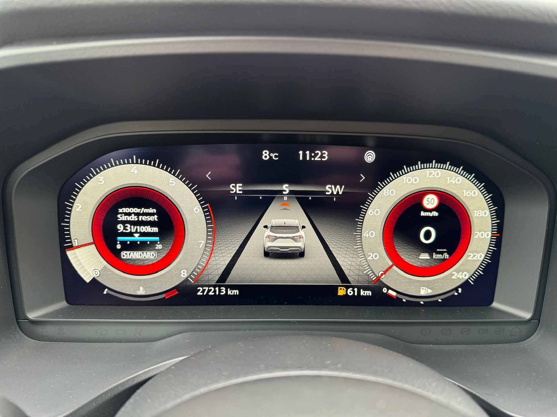 Nissan Qashqai 1.3 Mild-Hybrid 140pk Premiere Edition | Panoramadak | Head-up | App Connect | Keyless | ACC - 9/35