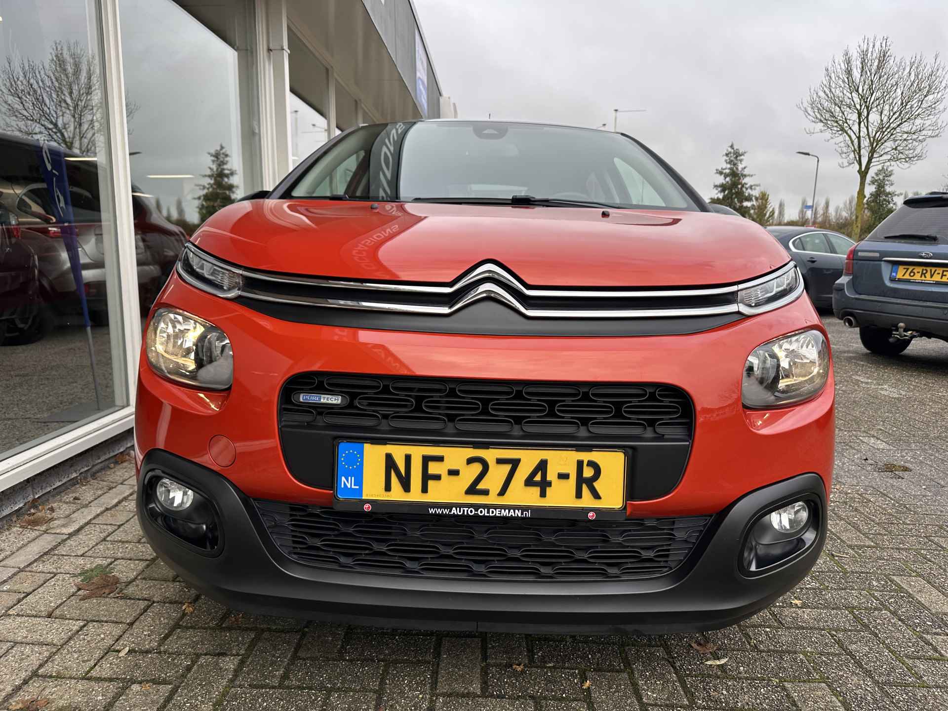 Citroën C3 1.2 PureTech Shine Navi,camera,trekhaak - 3/28