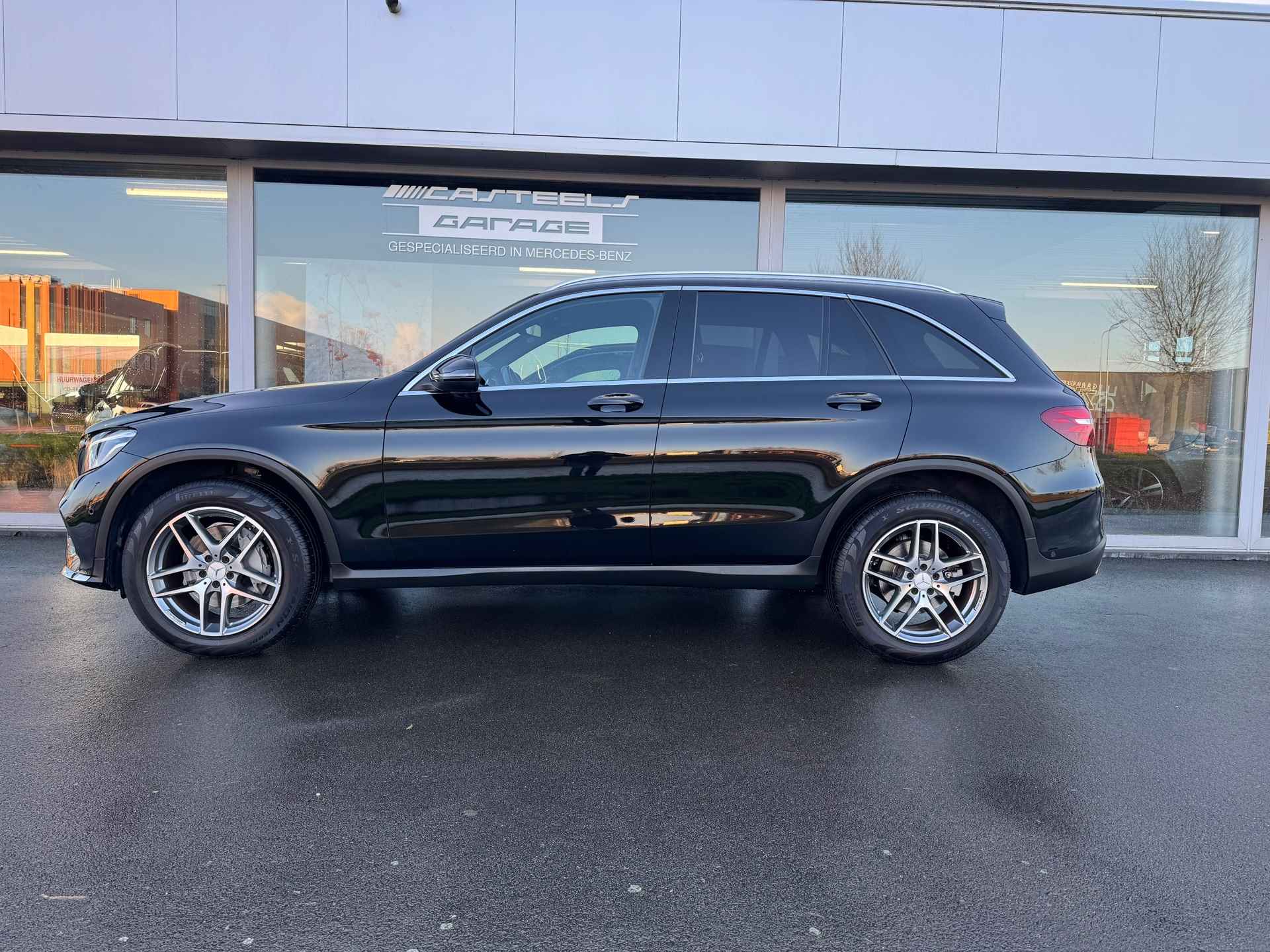 Mercedes-Benz GLC-klasse 250 4MATIC AMG automaat , elektrische trekhaak , achteruitrijcamera - 4/28