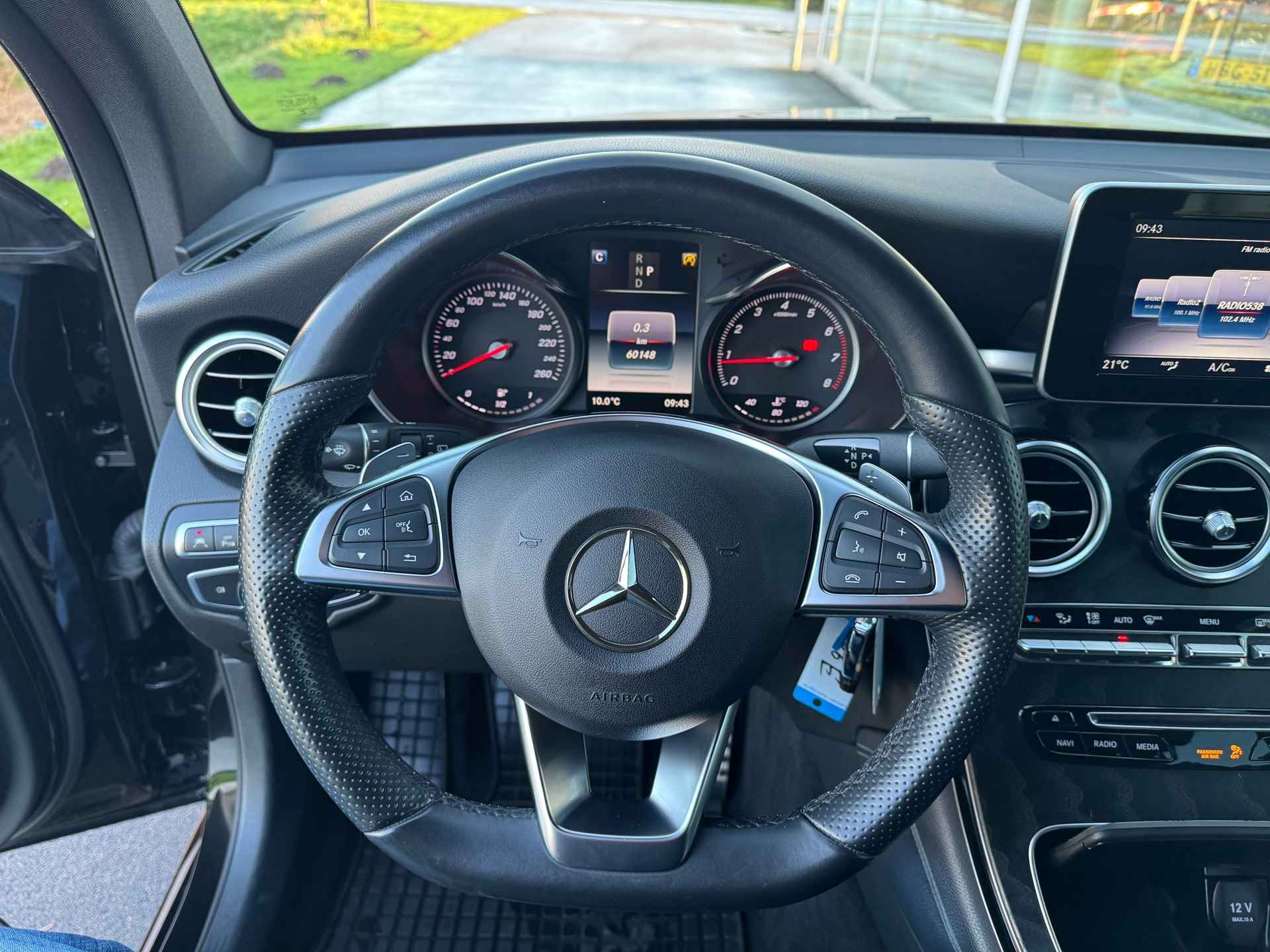 Mercedes-Benz GLC-klasse 250 4MATIC AMG automaat , elektrische trekhaak , achteruitrijcamera - 17/28