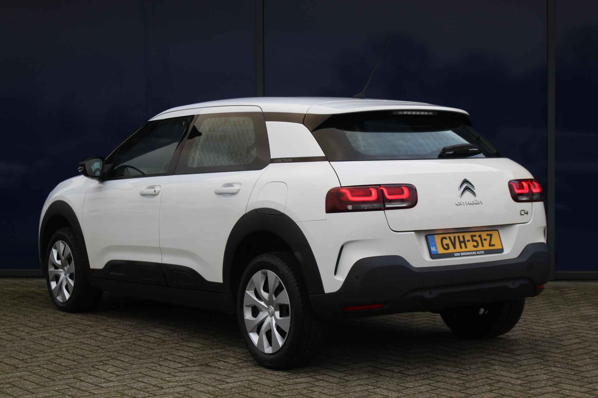 Citroën C4 Cactus 1.2 110PK Business | Clima | Stoelverwarming | Apple/Android Carplay | Bluetooth | Elek. Ramen | Virtueel Dashboard | Automatische verlichting - 9/38