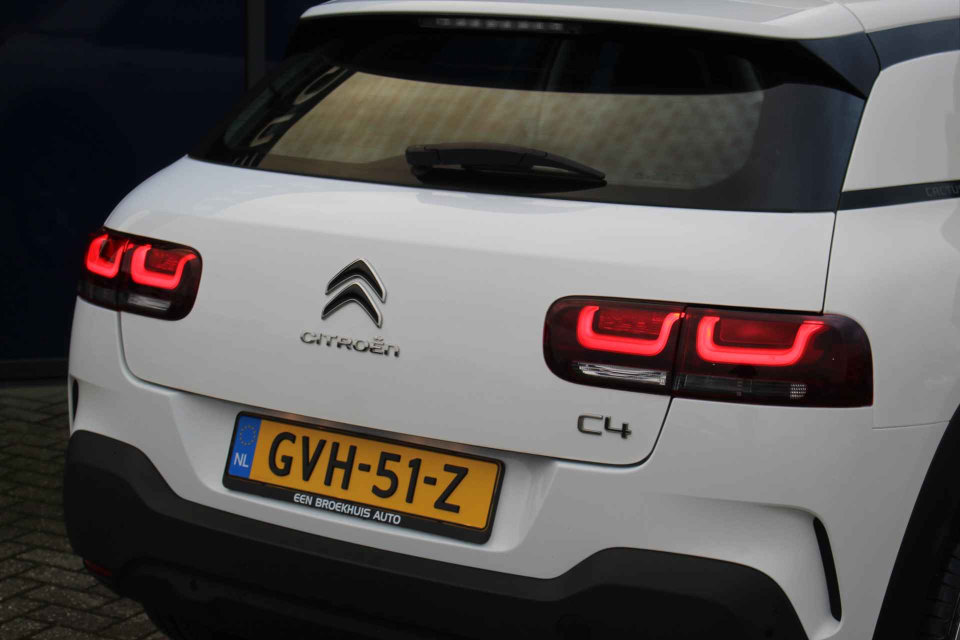 Citroën C4 Cactus 1.2 110PK Business | Clima | Stoelverwarming | Apple/Android Carplay | Bluetooth | Elek. Ramen | Virtueel Dashboard | Automatische verlichting - 36/38