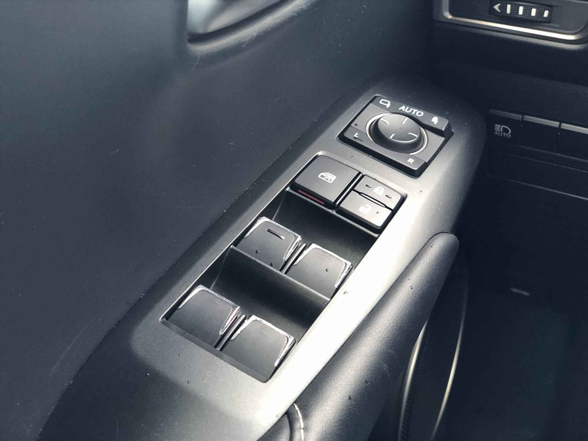 Lexus Nx 300h AWD Sport Edition | Trekhaak, Eerste eigenaar, Leer, Stoelverwarming, Parkeersensoren, 18 inch, Navi, CarPlay - 28/36