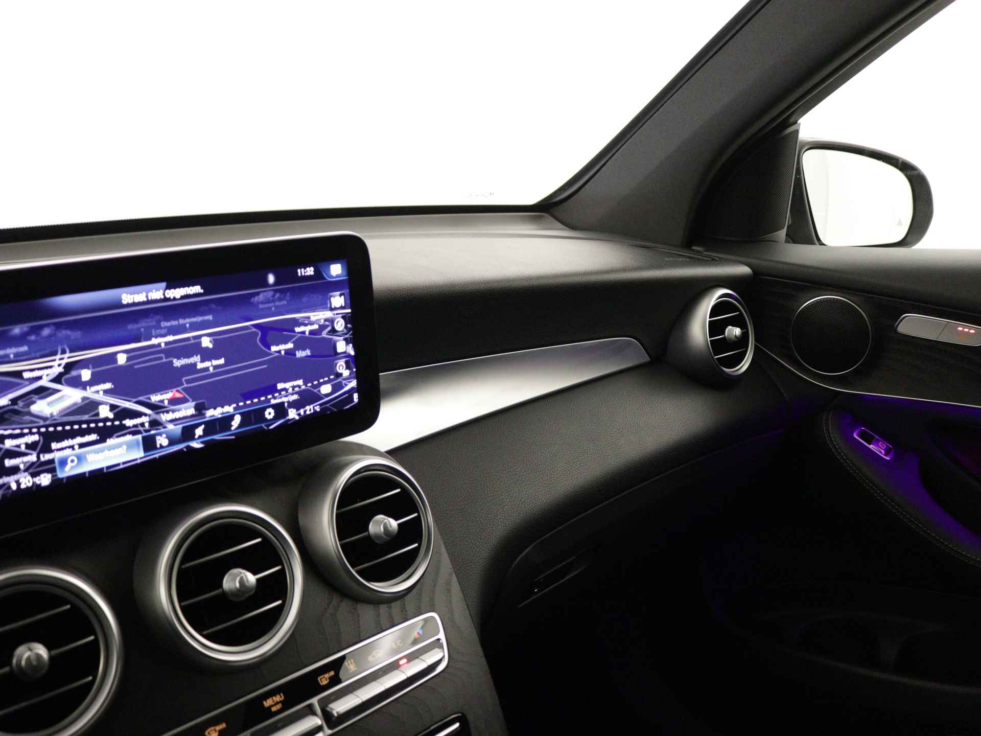 Mercedes-Benz GLC 300 e 4M AMG Plug-In Hybride | Panorama Schuif-Kanteldak | Trekhaak | AMG styling | Digitaal Dashboard | Inclusief 24 maanden Mercedes-Benz Certified garantie voor Europa. - 8/47