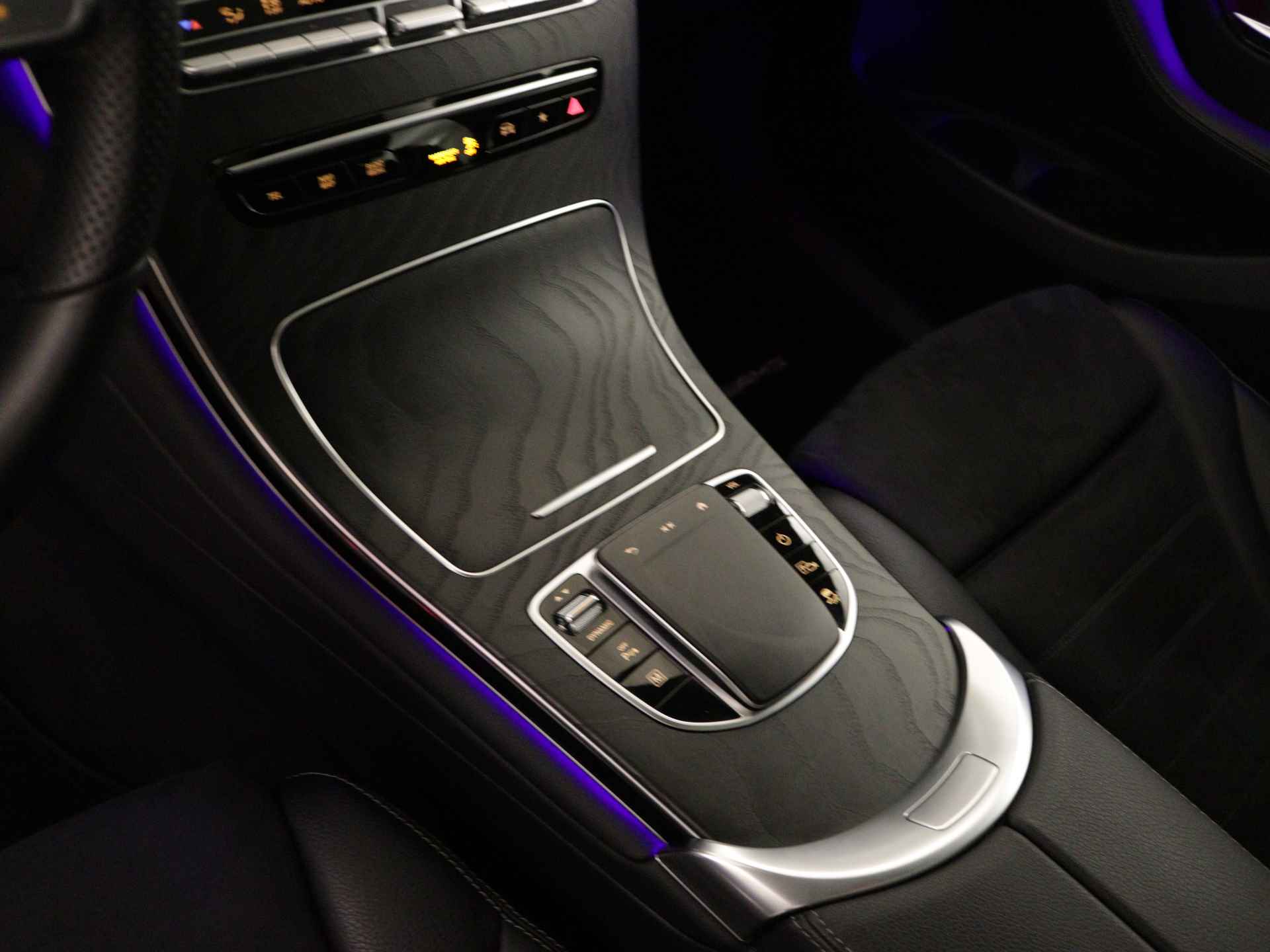 Mercedes-Benz GLC 300 e 4M AMG Plug-In Hybride | Panorama Schuif-Kanteldak | Trekhaak | AMG styling | Digitaal Dashboard | Inclusief 24 maanden Mercedes-Benz Certified garantie voor Europa. - 13/47