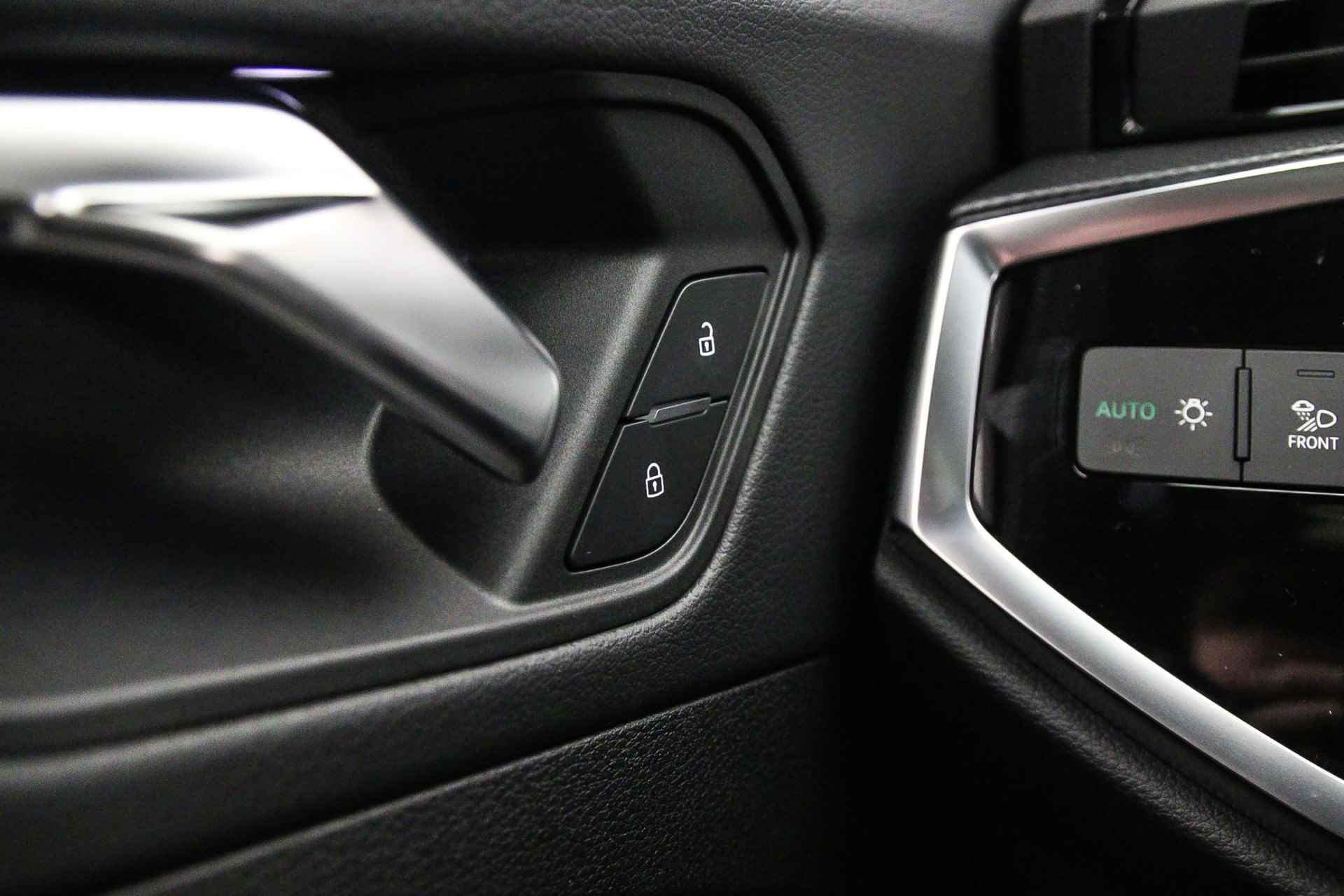 Audi Q3 Sportback S Edition 45 TFSI 245pk | Panodak | Adapt. Cruise | 20 inch | Audi Sound | Achteruitrijcamera | Dodehoek | Grootlichtassist | S-Line | - 17/56